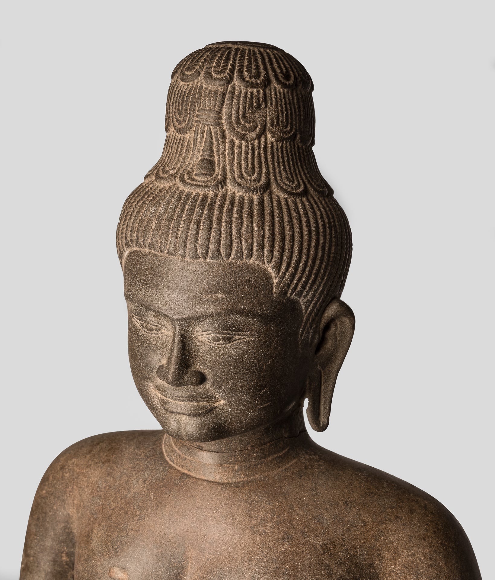 Statua della divinità - Antique Khmer Style Bantey Srei Stone Prajnaparamita Statua / Dea - 107cm / 43 "