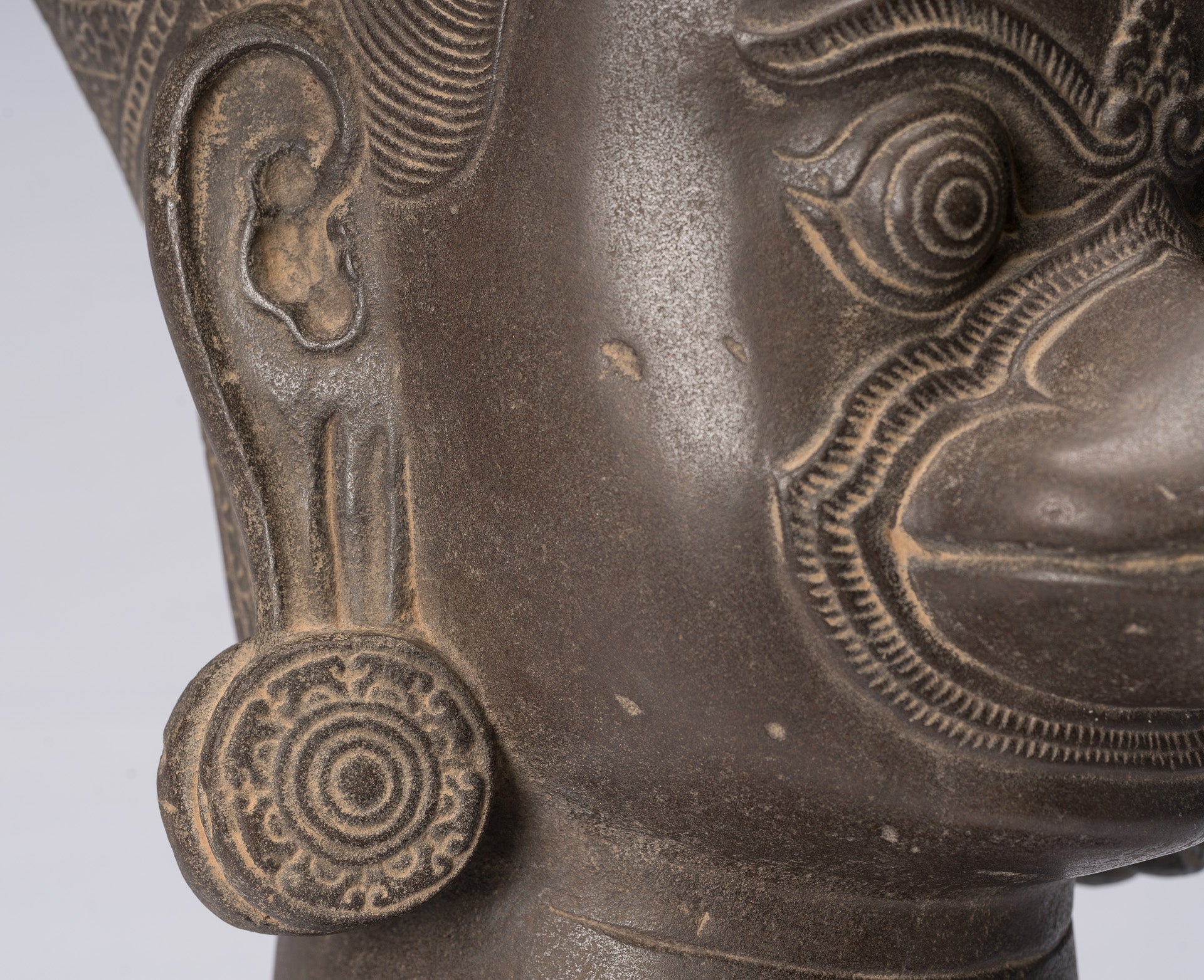 Garuda Statue-Antique Banteay Srei Style Stone Khmer Garuda Vishnu Statue-56cm/22 "