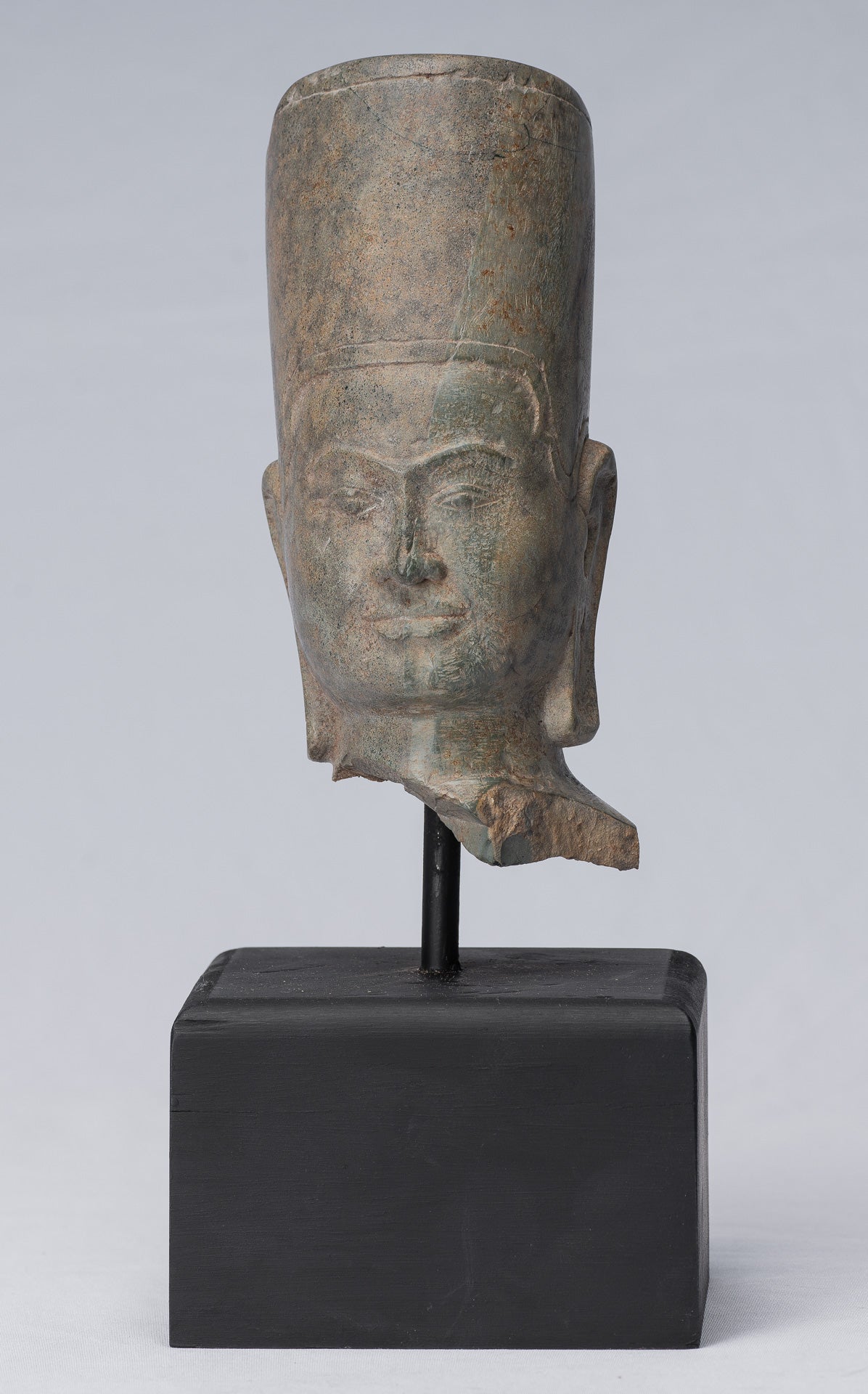 Antique Phnom Da Style Khmer Vishnu Head - Protector & Preserver - 28cm/11"