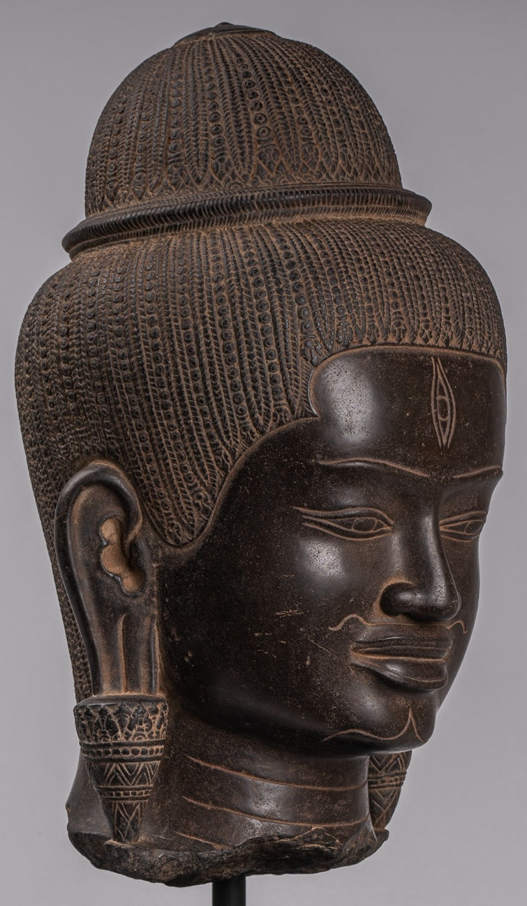  The Trilochana of Shiva can be seen on his forehead - the Three-Eyed Lord. It is the eye of wisdom, free from Maya, the illusion, and duality of life. It is also believed to be the source of his untamed energy.