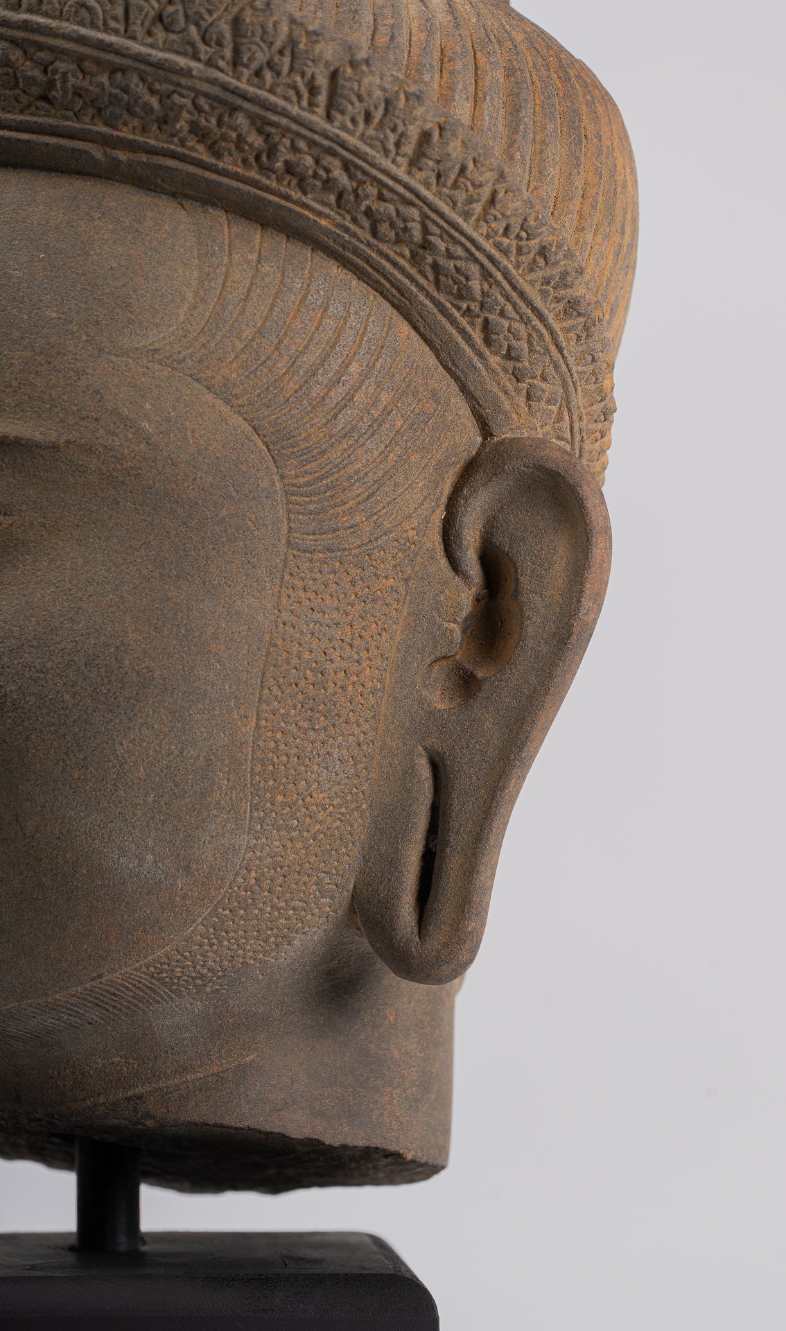 Vishnu Statue - Antique Koh Ker Style Stone Mounted Khmer Vishnu Head - 43cm / 17"