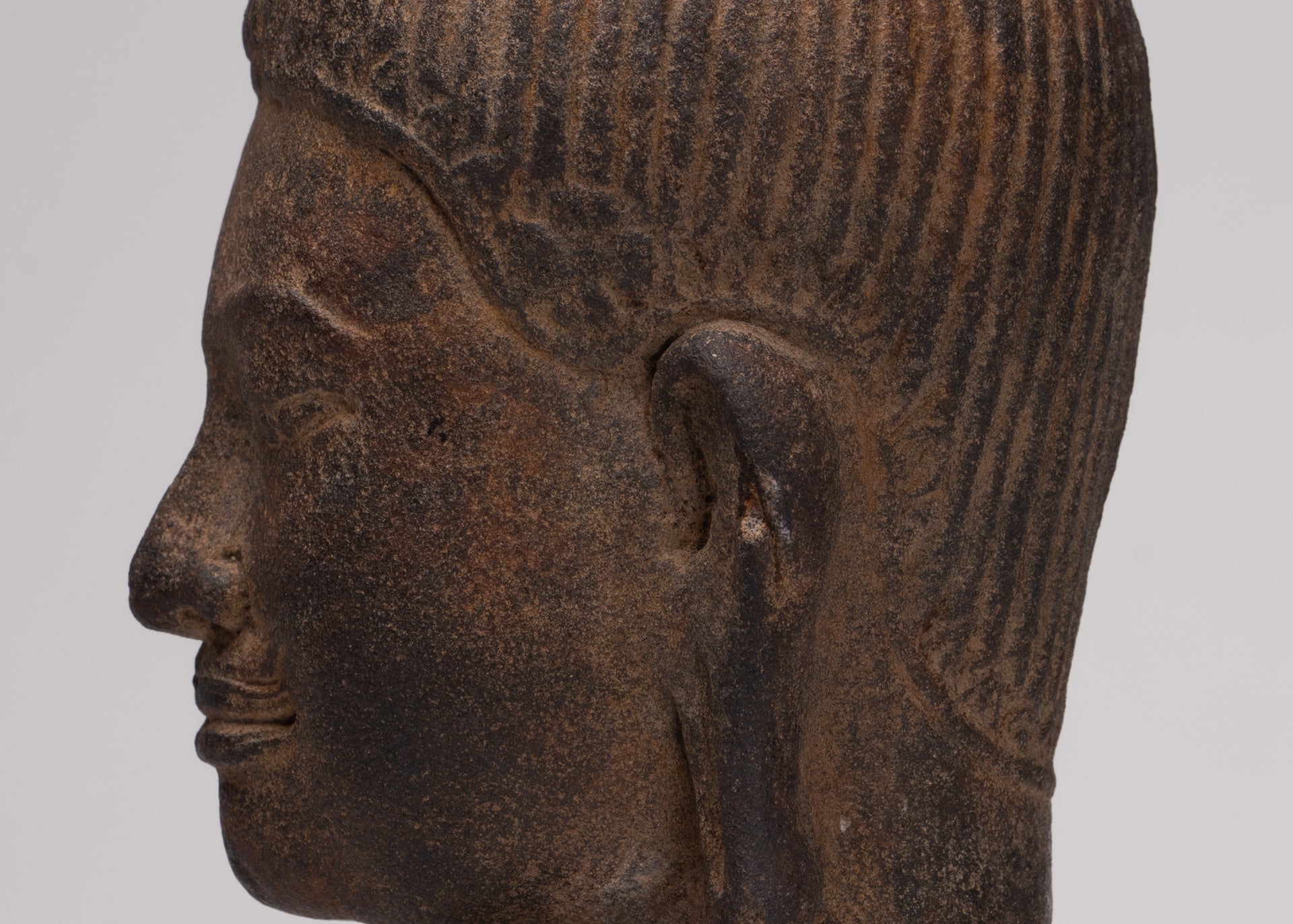 Vishnu Statue - Antique Prei Khmeng Style Stone Mounted Khmer Vishnu Head - 25cm / 10"