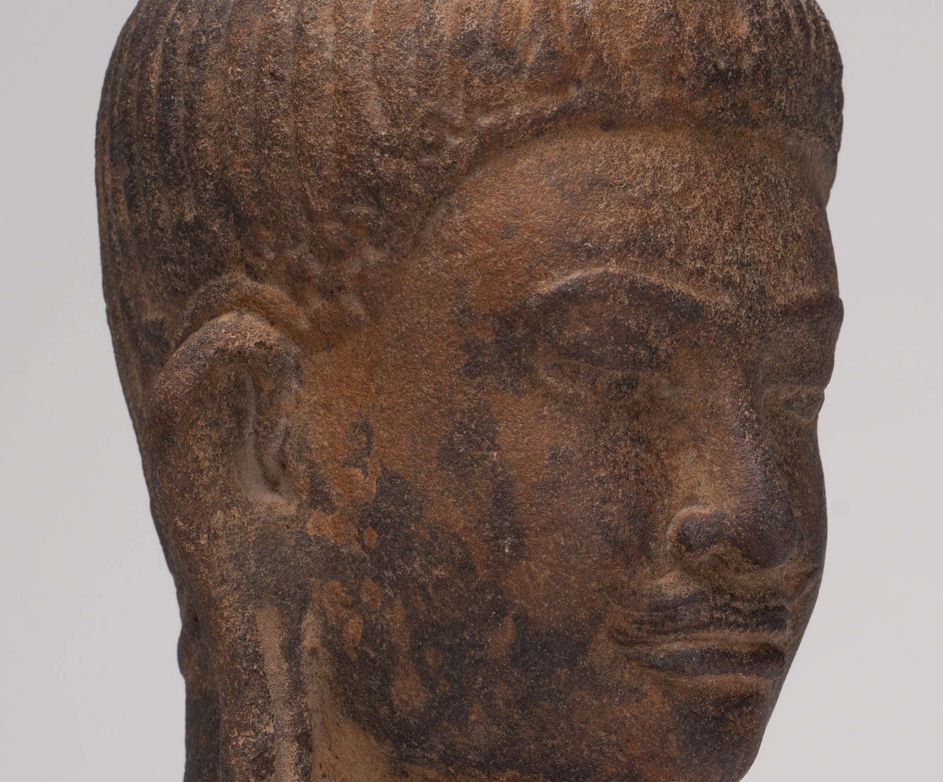 Vishnu Statue - Antique Prei Khmeng Style Stone Mounted Khmer Vishnu Head - 25cm / 10"