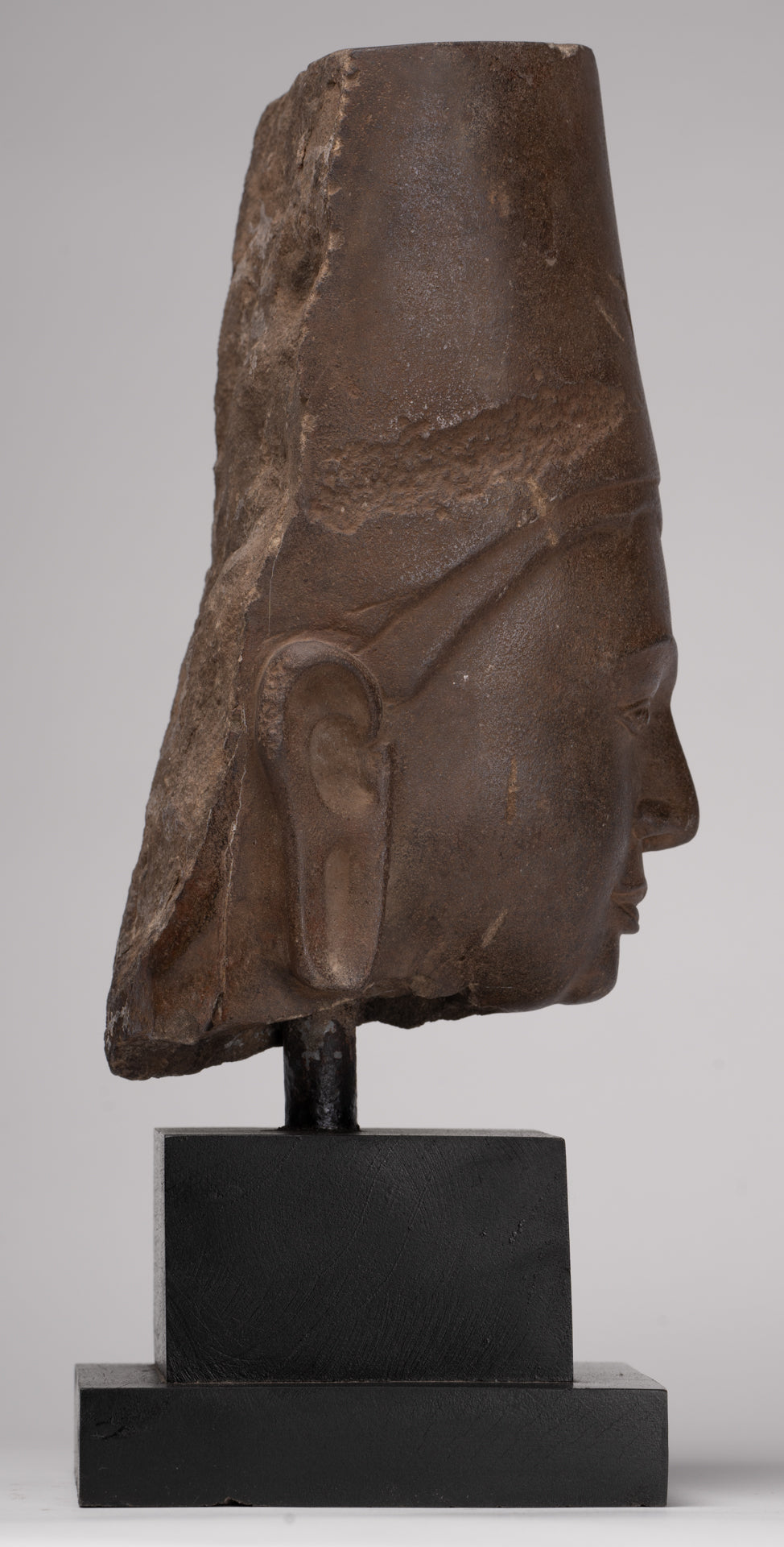 Vishnu Statue - Antique Phnom Da Style Stone Mounted Vishnu Head - 33cm/13"