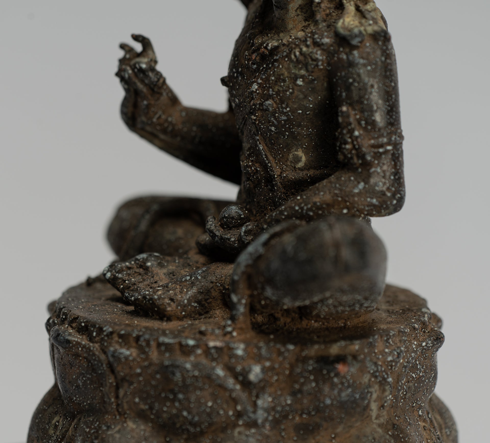 Tara Statue-Antike Java Style Majapahit Seated Bronze Devi Tara Statue-19cm/8 "