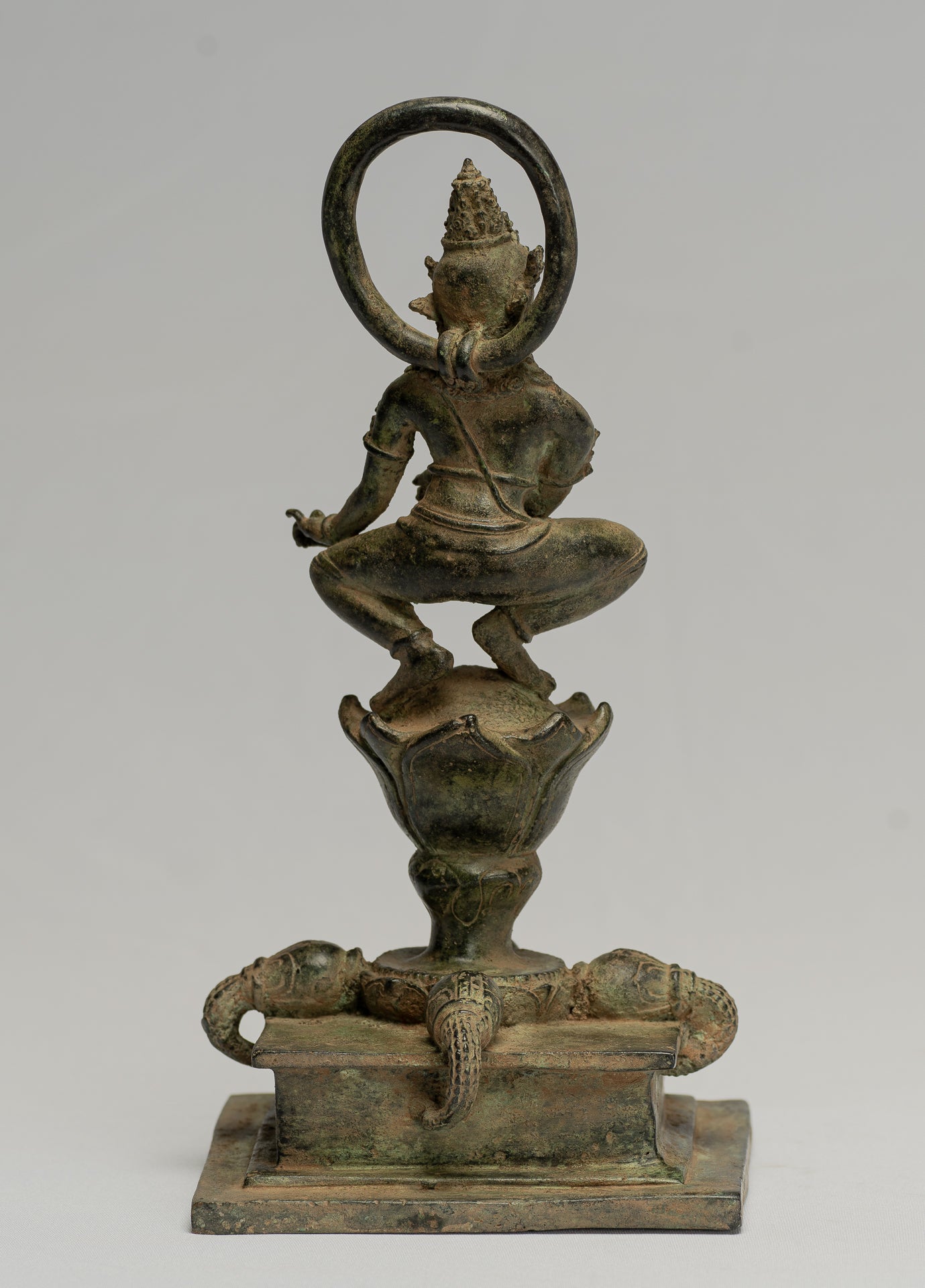 Estatua de Tara - Estatua de Bronce Devi Tara de bronce sentado de Majapahit antiguo de Java - 26 cm/10 "