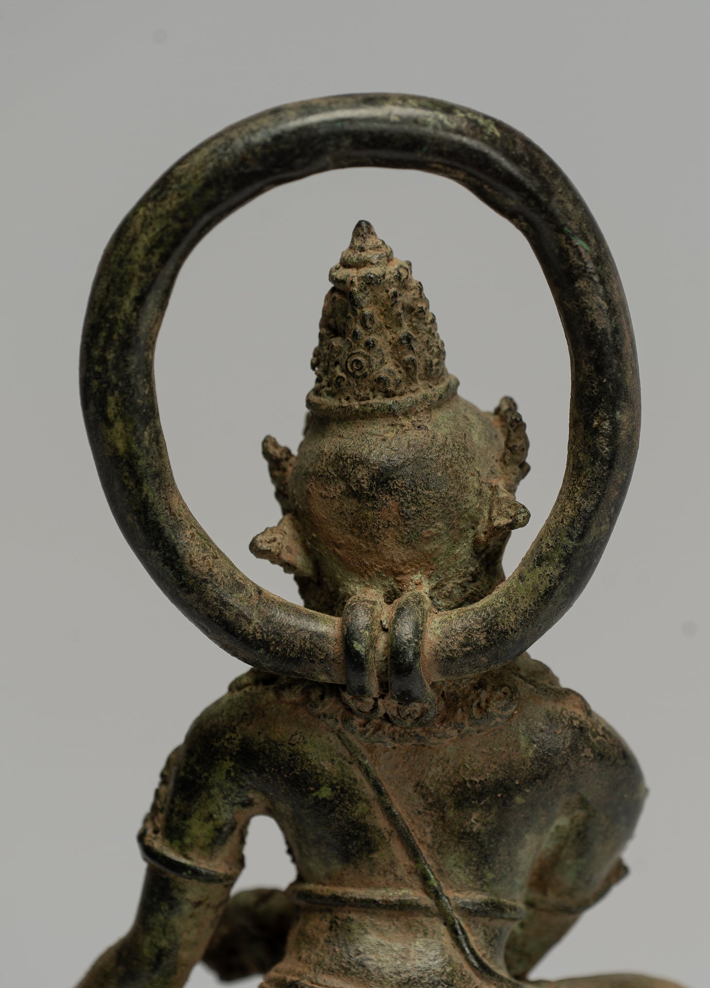 Estatua de Tara - Estatua de Bronce Devi Tara de bronce sentado de Majapahit antiguo de Java - 26 cm/10 "