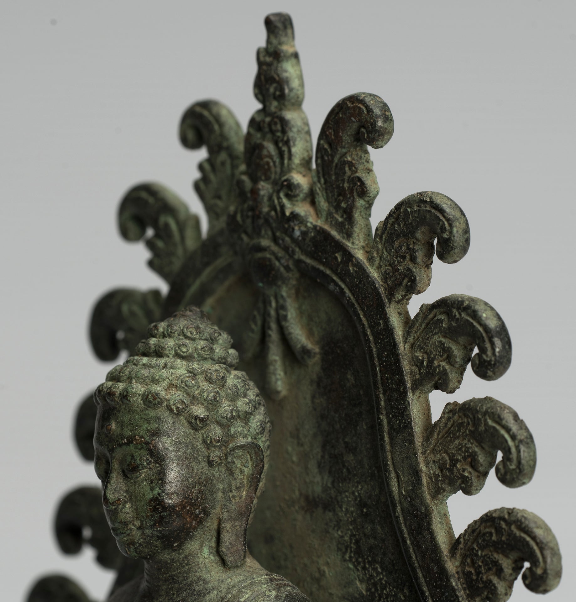 Statua del Buddha - Antique in stile indonesiano seduto in bronzo giavanese insegnamento Buddha - 25 cm/10 "