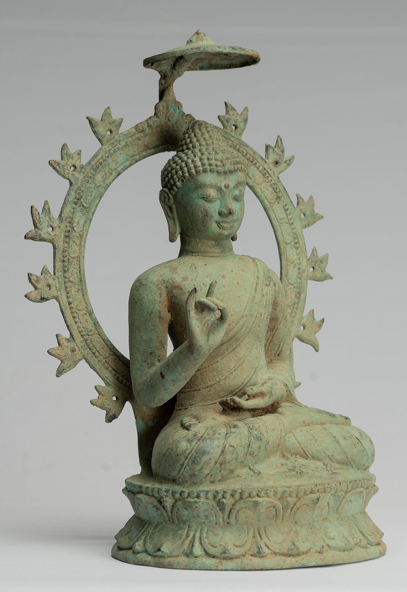 Statue de Bouddha – Bouddha d'enseignement javanais en bronze assis de style indonésien antique – 32 cm/13"