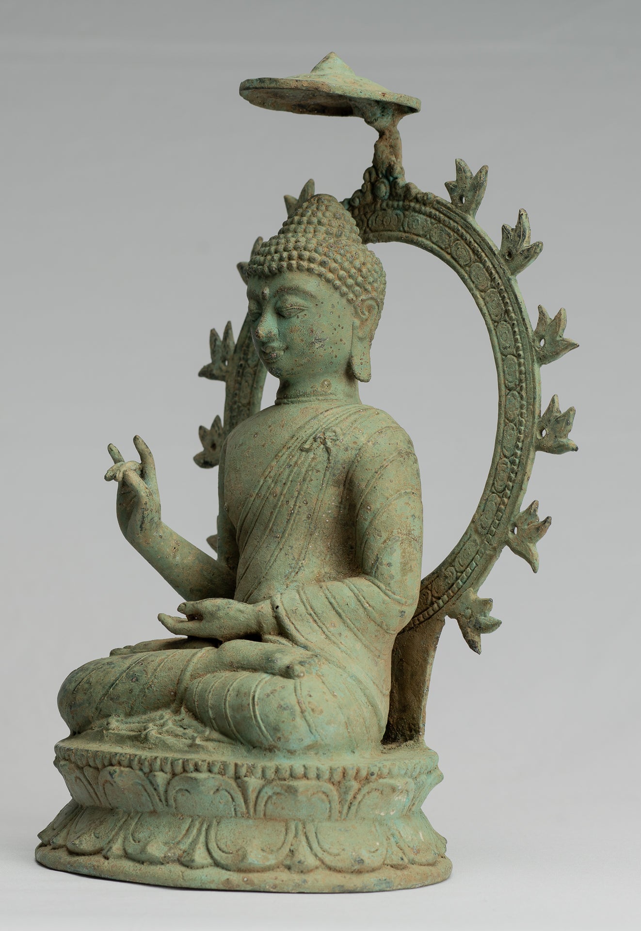 Statue de Bouddha – Bouddha d'enseignement javanais en bronze assis de style indonésien antique – 32 cm/13"