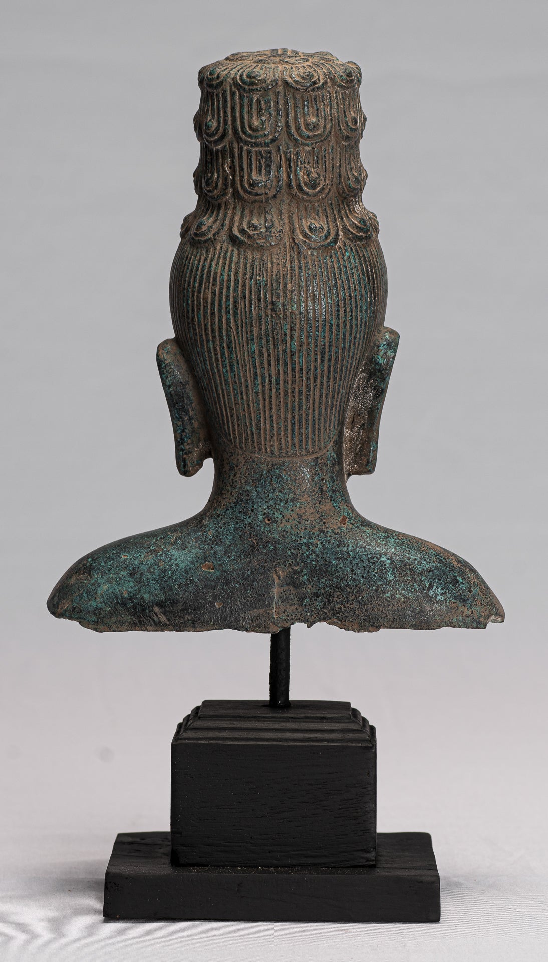 Antike Bronze-Maitreya-Buddha-Statue im Khmer-Stil – 30 cm.