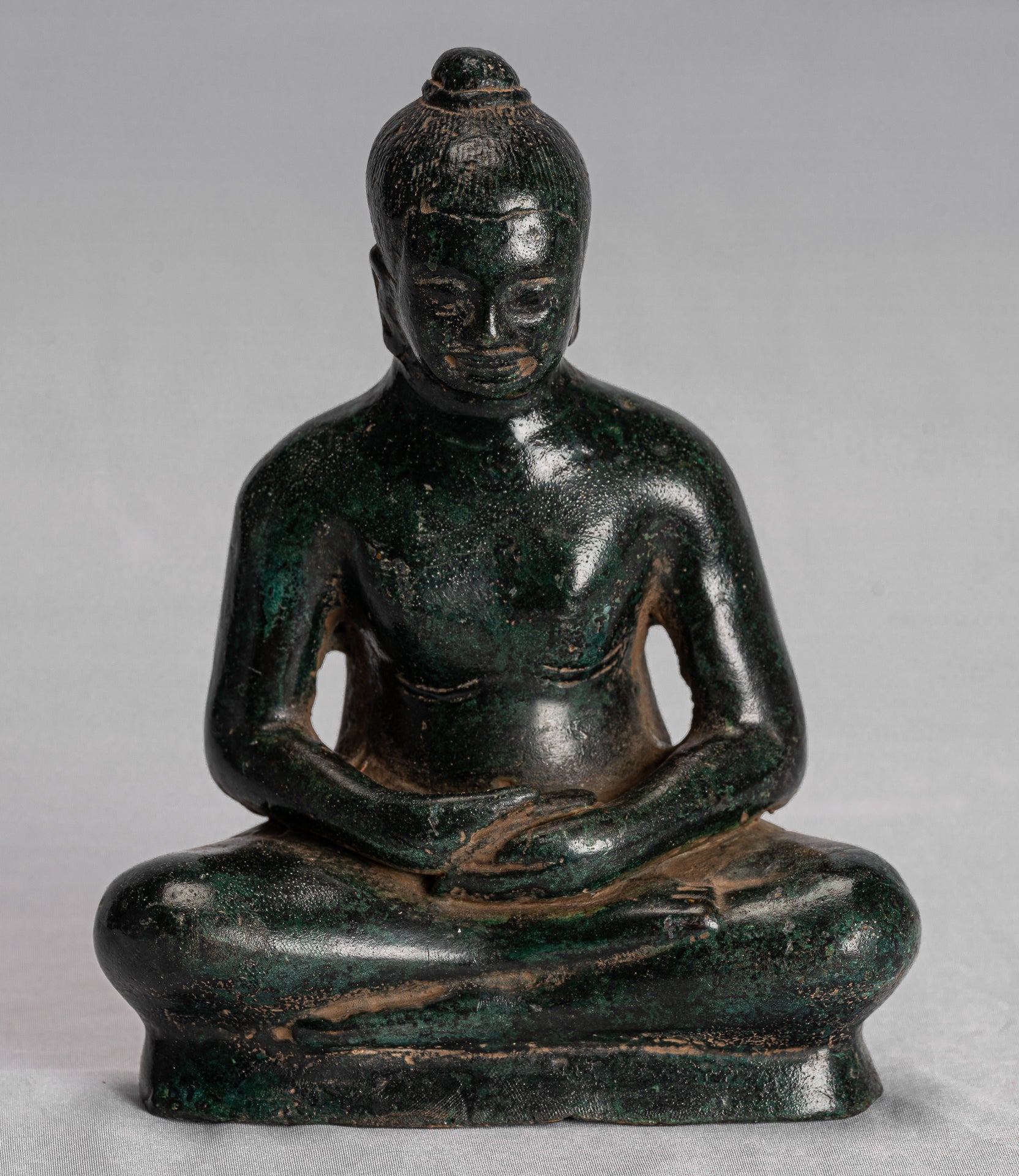 Statue antique de méditation en bronze de style khmer Jayavarman VII - 17 cm/7"