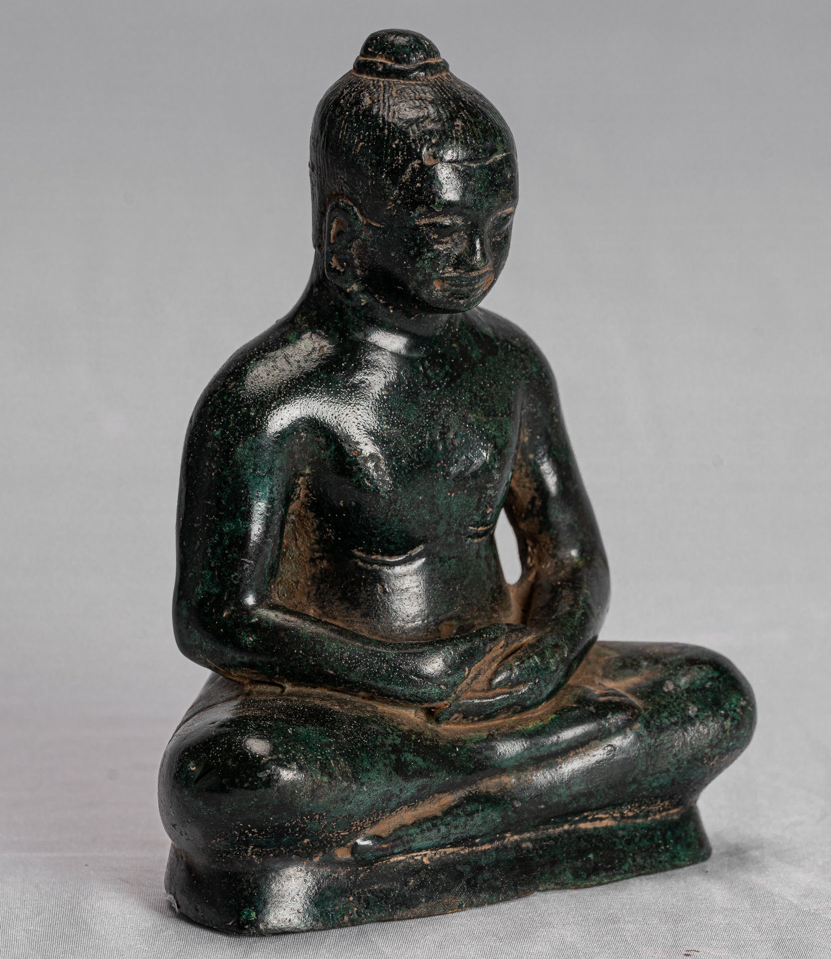 Statue antique de méditation en bronze de style khmer Jayavarman VII - 17 cm/7"