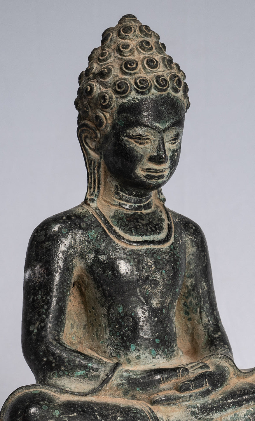 Buddha Statue - Antique Khmer Style Seated Bronze Phnom Da Meditation Buddha Statue - 20cm/8"