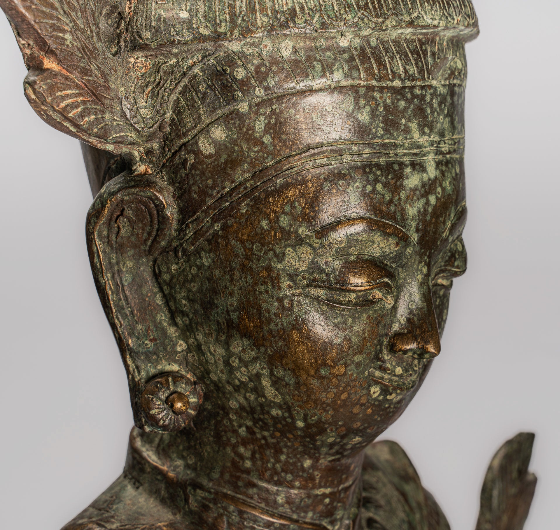 Antike Shan-Erleuchtungs-Buddha-Statue aus Bronze im burmesischen Stil – 102 cm/41 Zoll