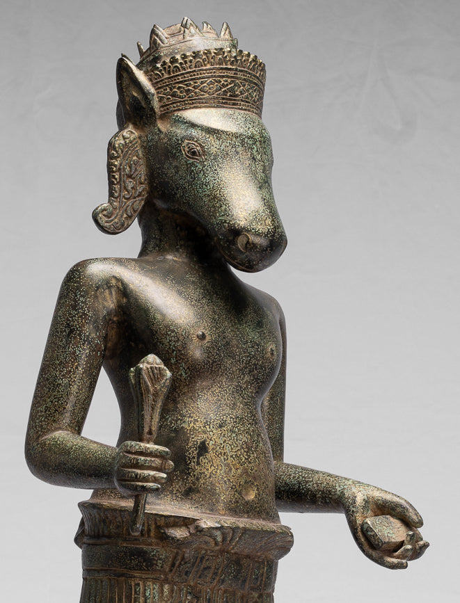 Kalkin-Statue – Stehendes Hayagriva-Kalkin-Pferd von Vishnu aus Bronze im antiken Khmer-Stil – 82 cm/33 Zoll