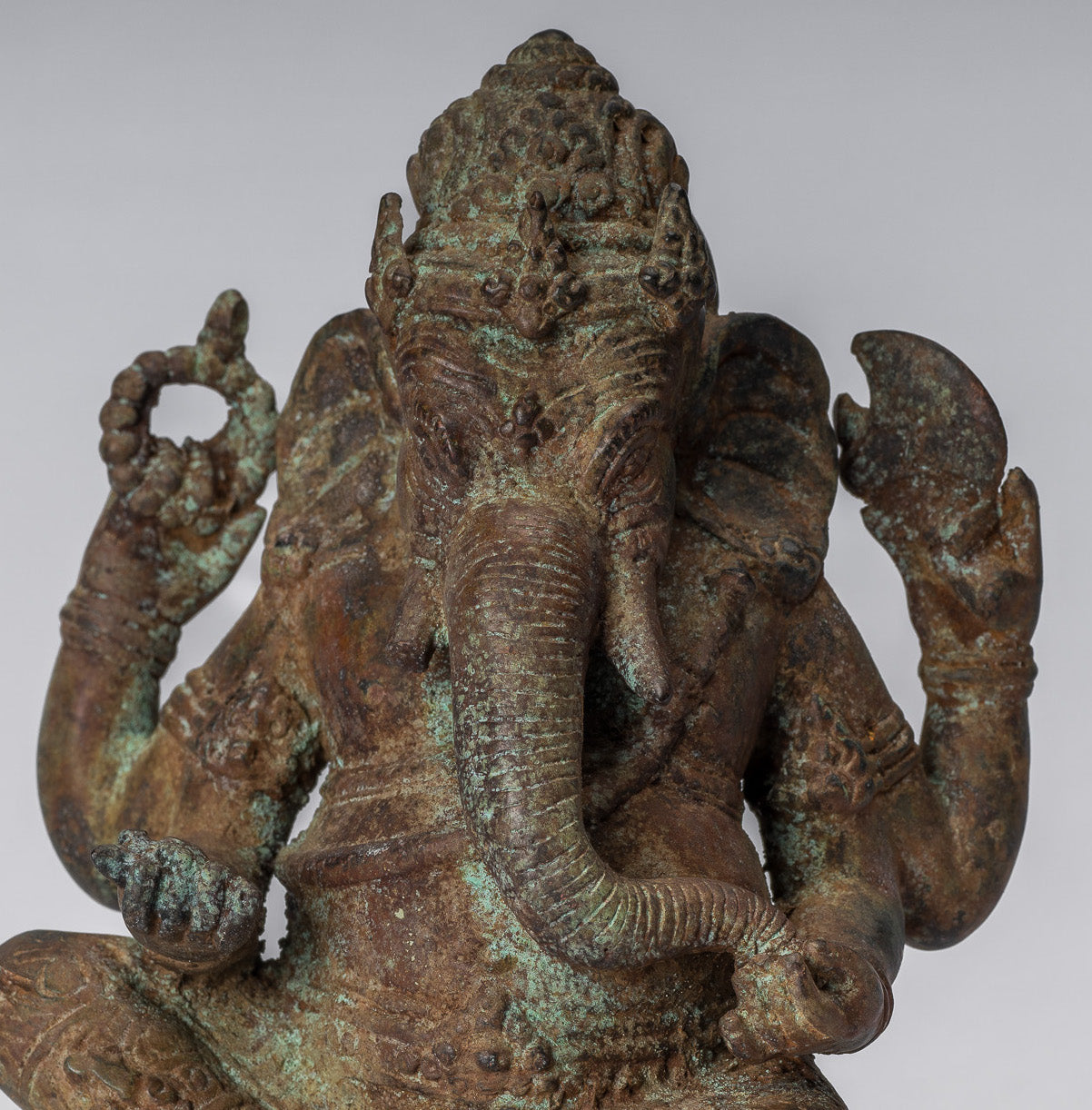 Statue de Ganesha – Statue de Ganesha indonésienne assise en bronze de style javanais antique – 20 cm