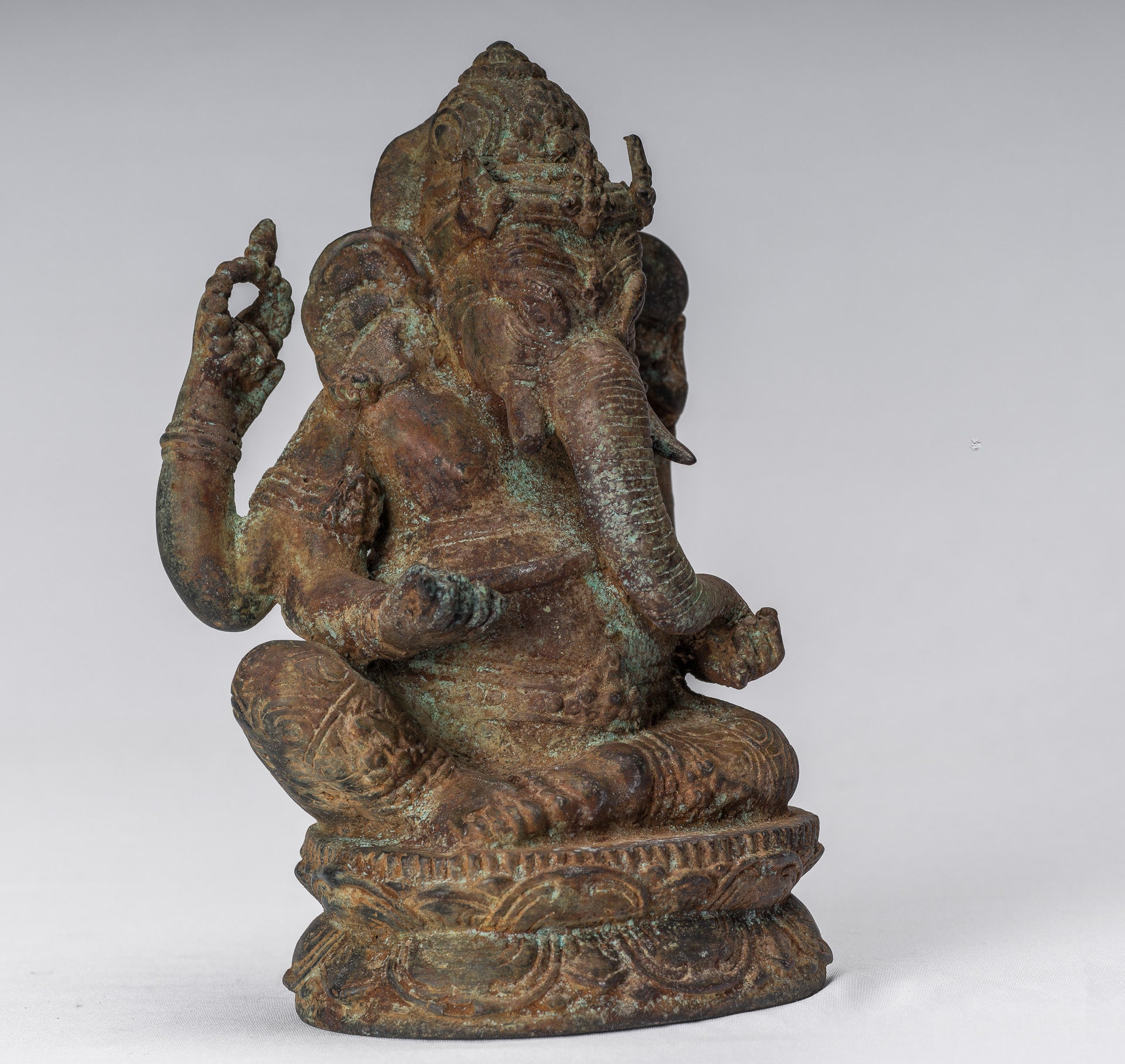 Statue de Ganesha – Statue de Ganesha indonésienne assise en bronze de style javanais antique – 20 cm