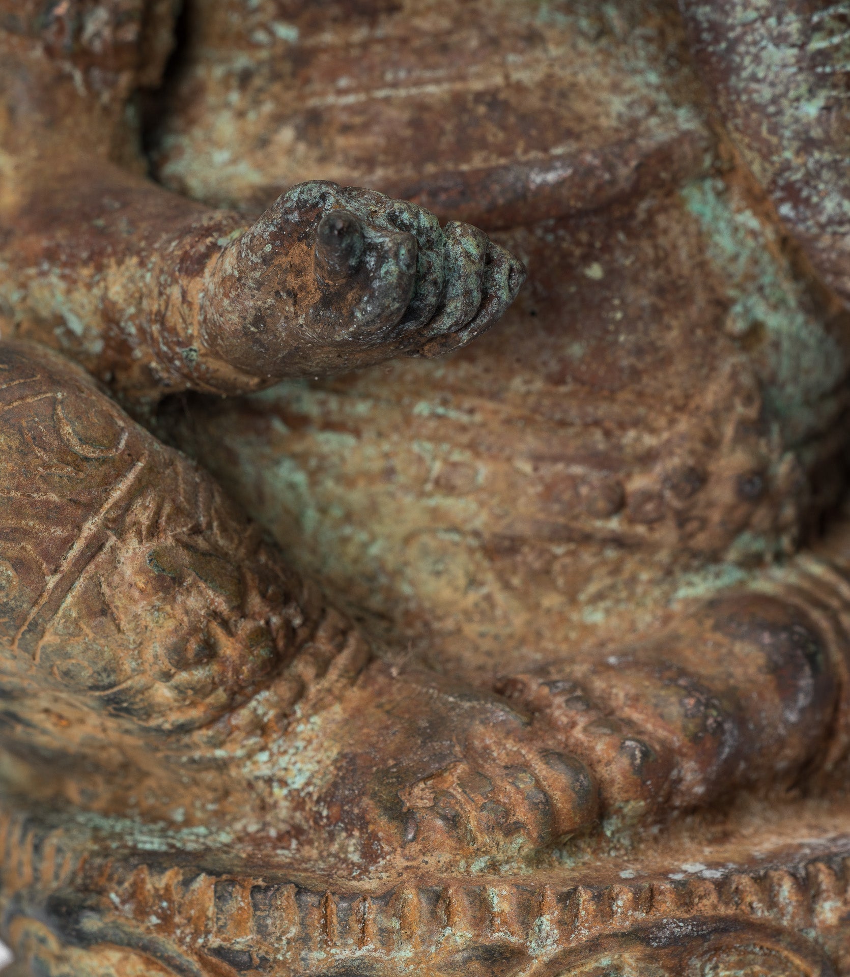 Statue de Ganesha – Statue de Ganesha indonésienne assise en bronze de style javanais antique – 20 cm