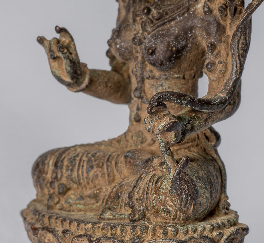 Statue de Tara – Antique style Java Majapahit indonésien assis en bronze Devi Tara – 8 cm