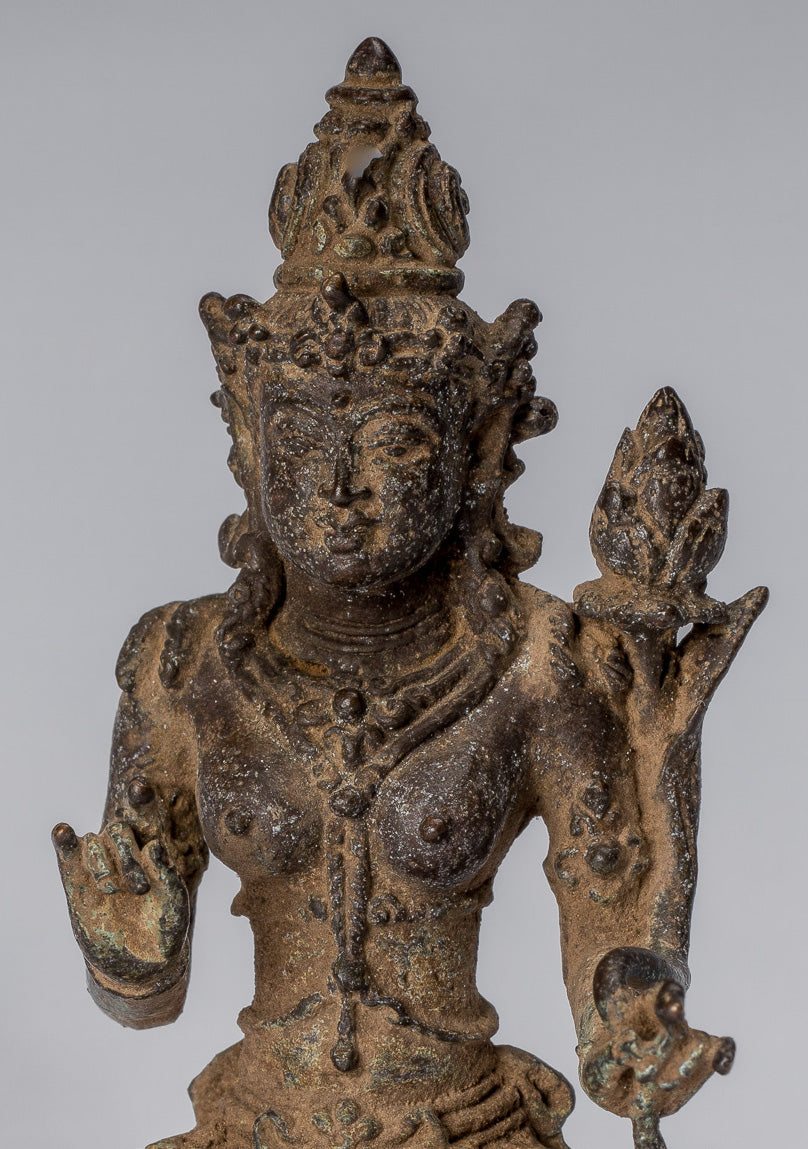 Statue de Tara – Antique style Java Majapahit indonésien assis en bronze Devi Tara – 8 cm
