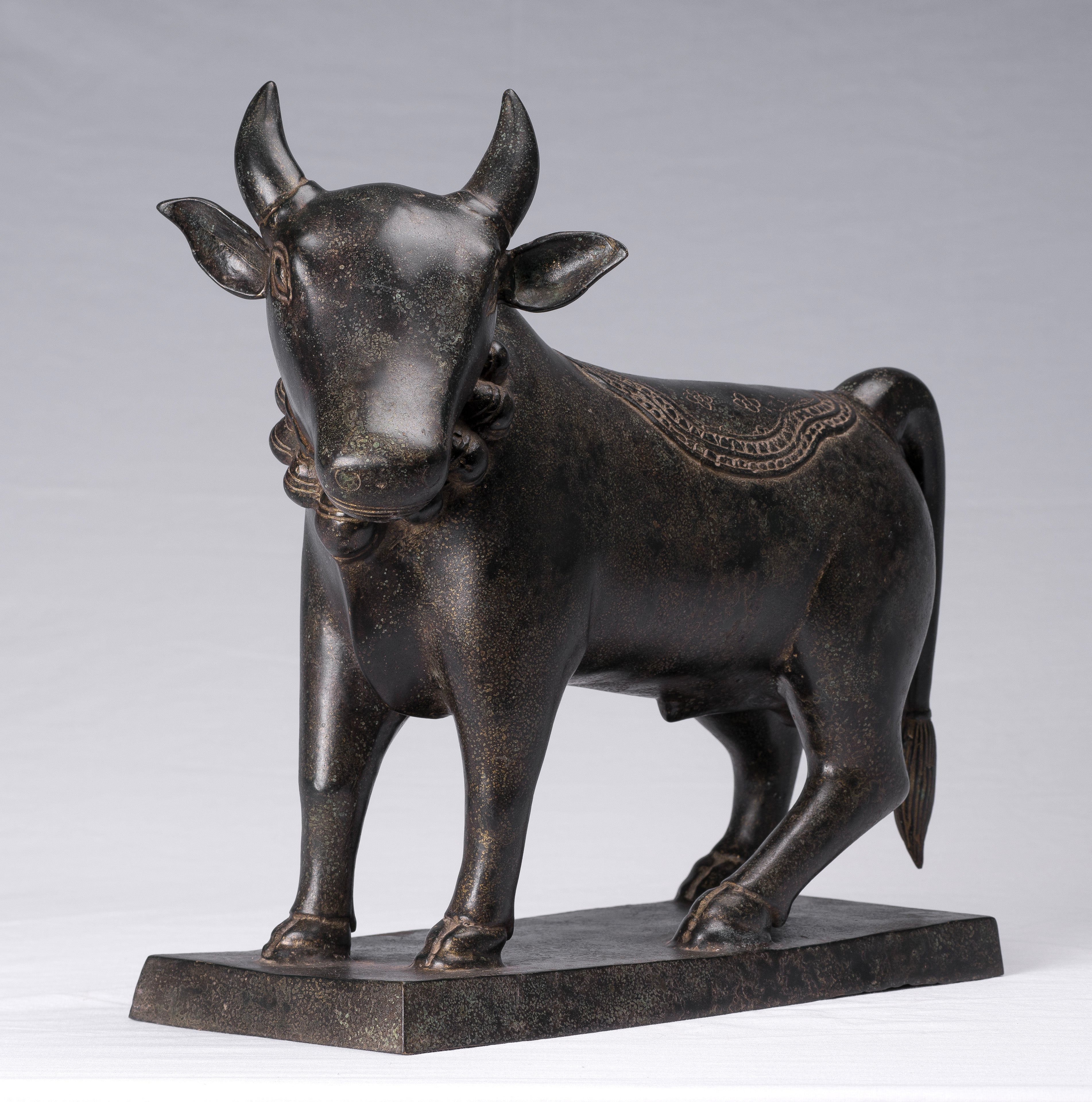 Statua Nandi Bronzo Nandi in stile antico Khmer - Monte di Shiva - 36 cm/14 "