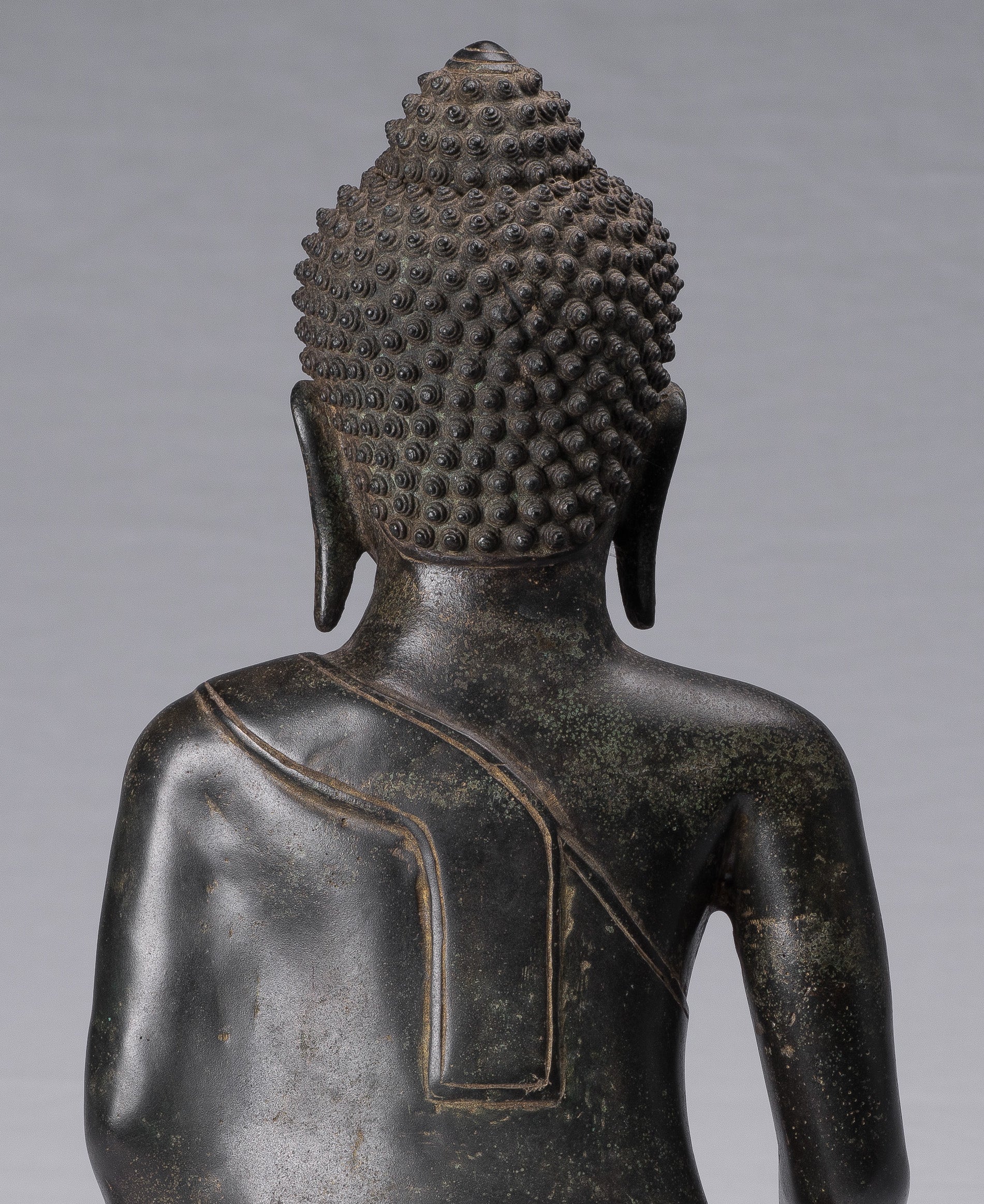Statue de Bouddha – Statue de Bouddha assis en bronze de style khmer antique – 46 cm