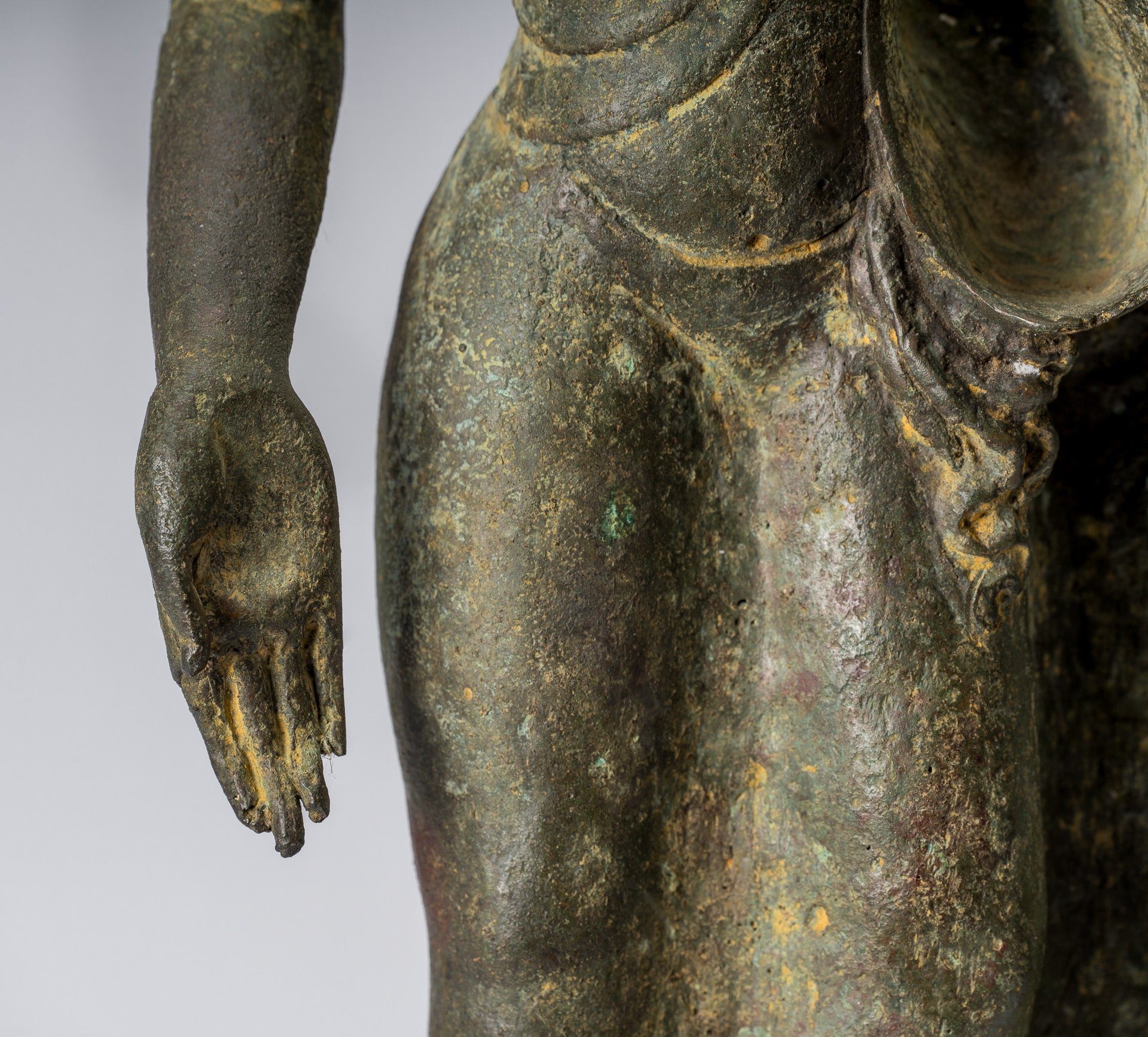 Buddha-Statue – Meisterwerk, antiker indonesischer Bronzestil, javanischer Amitabha-Buddha – 42 cm
