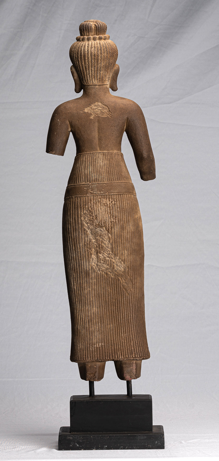 Lakshmi-Statue – antiker Baphuon-Stil, Stein, Lakshmi/Devi-Gemahlin von Vishnu, Torso – 73 cm/29 Zoll