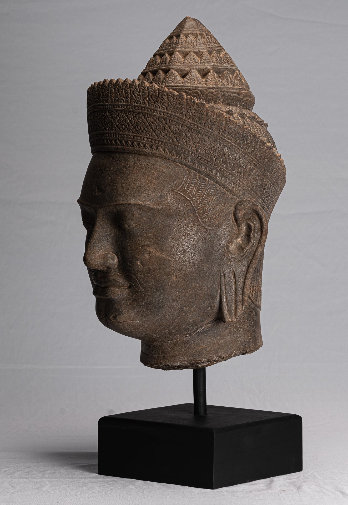 Vishnu Statue - Antique Banteay Srei Style Stone Mounted Khmer Vishnu Head - 57cm / 23"