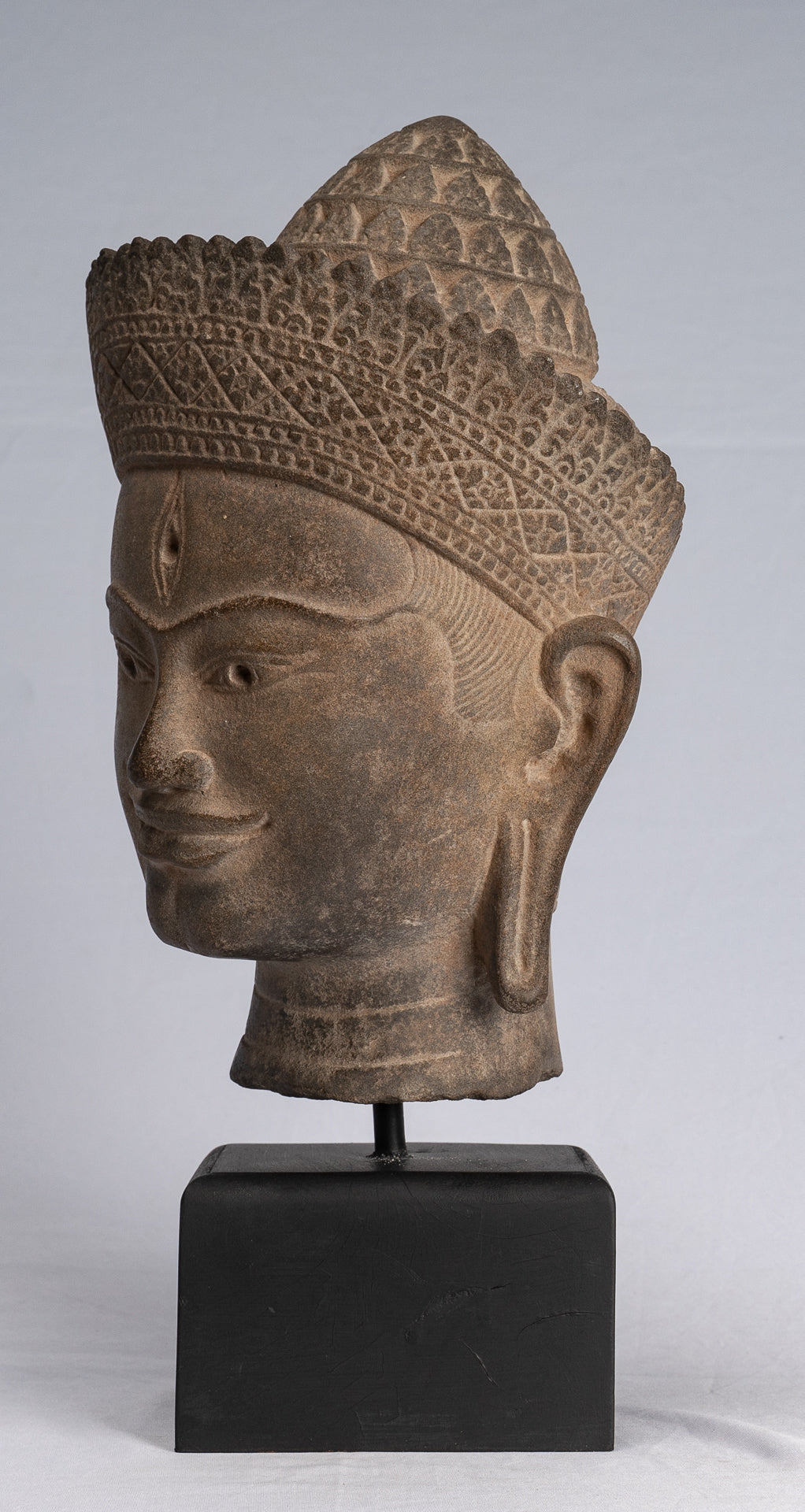 Buddha Statue - Antique Angkor Wat Style Stone Mounted Khmer Buddha Head - 39cm / 16"