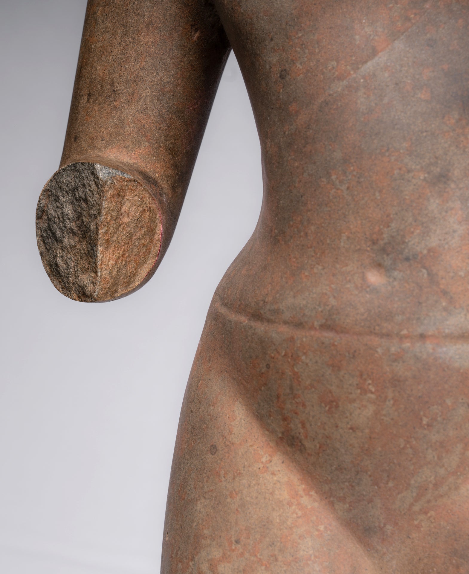 Statue de Bouddha – Statue de Bouddha Dvaravati en pierre debout de style thaïlandais antique – 100 cm de haut