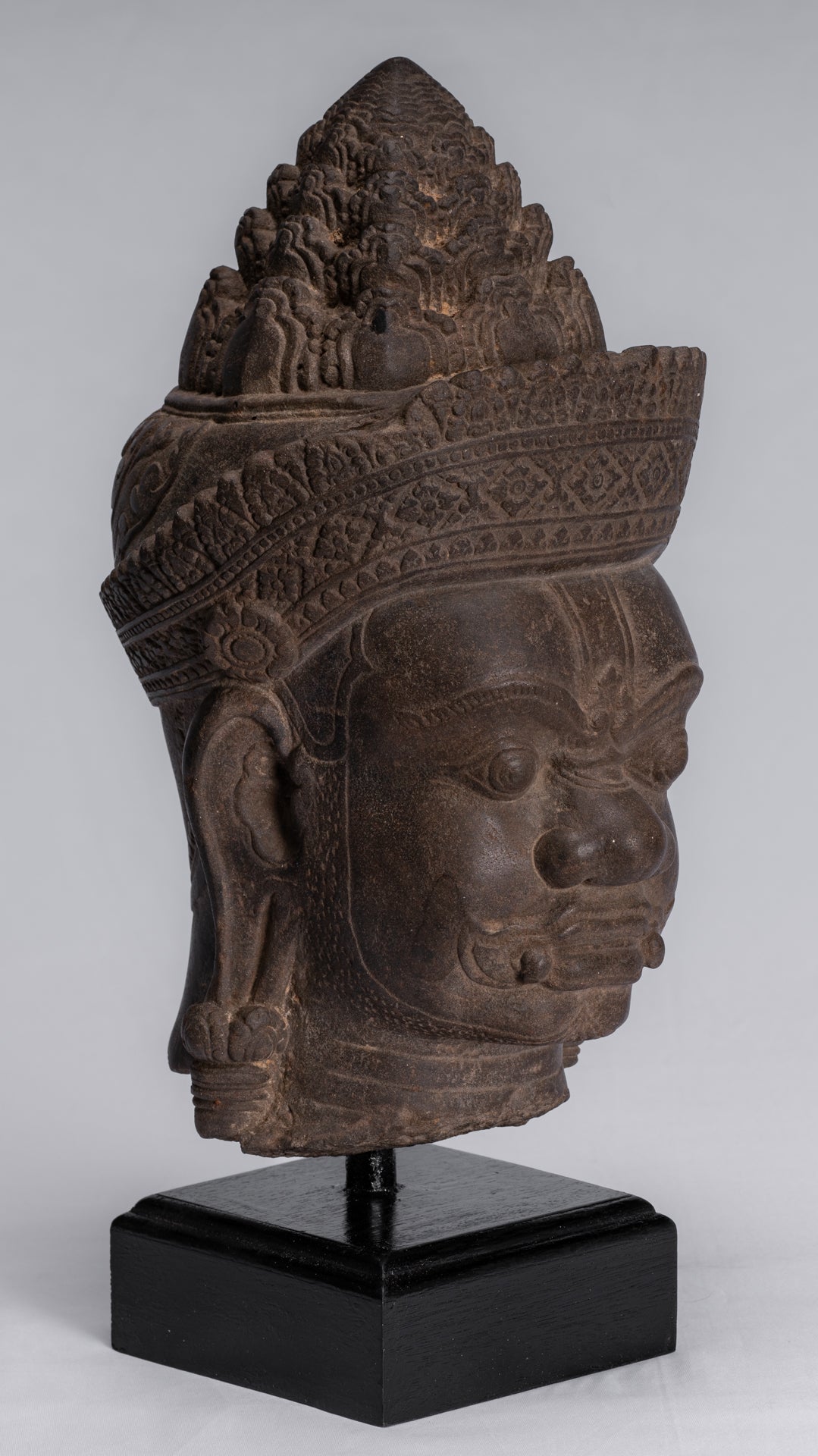 Wächterstatue – antiker Khmer-Stein, Angkor Wat-Stil, Yaksha-Tempelwächter – 37 cm.