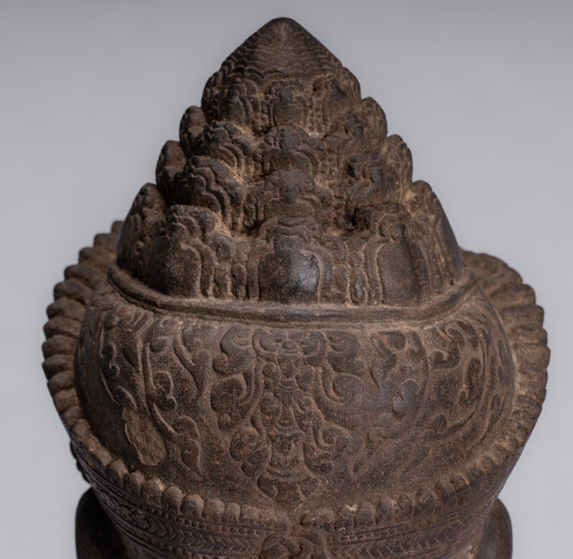 Wächterstatue – antiker Khmer-Stein, Angkor Wat-Stil, Yaksha-Tempelwächter – 37 cm.