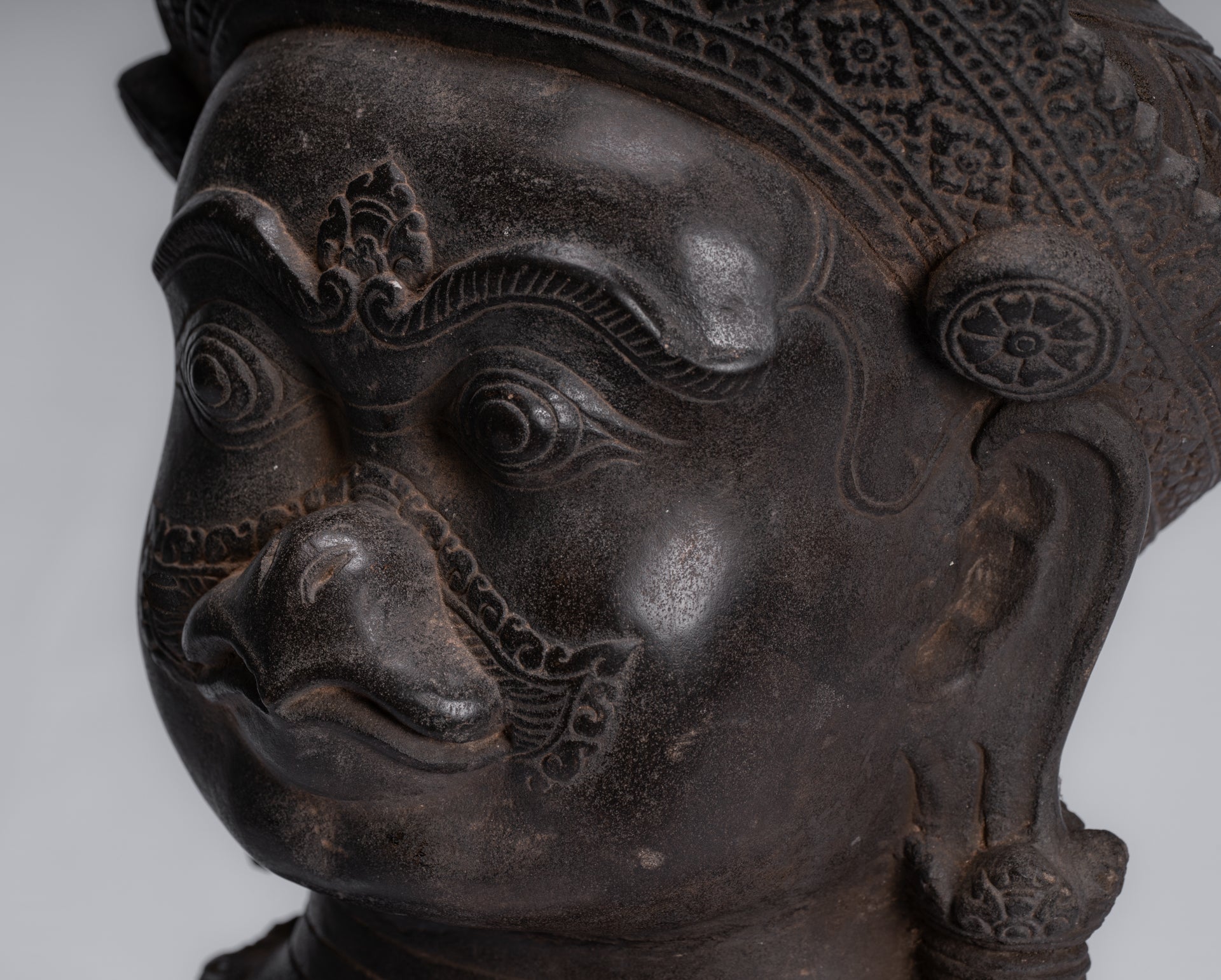 Garuda-Statue – antike Banteay-Srei-Stil-Stein-Khmer-Garuda-Vishnu-Statue – 46 cm/18 Zoll