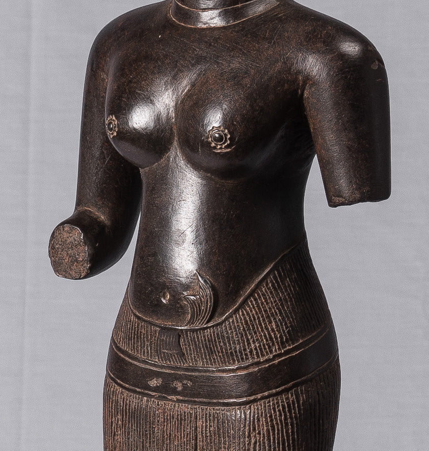 Estatua de Lakshmi - Stone de estilo Baphuon antiguo Lakshmi / Devi consorte de Vishnu Torso - 78 cm / 31 "