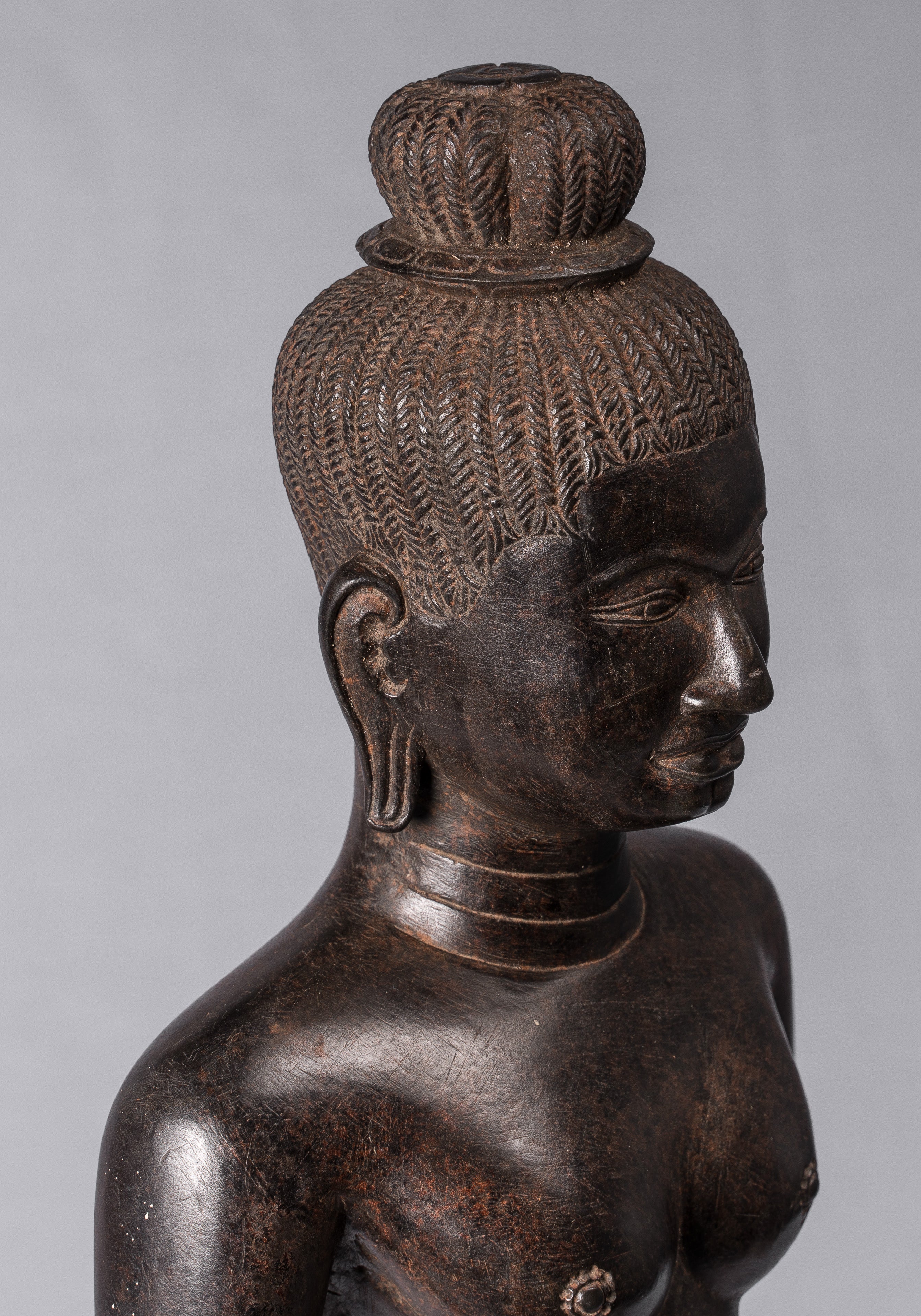 Estatua de Lakshmi - Stone de estilo Baphuon antiguo Lakshmi / Devi consorte de Vishnu Torso - 78 cm / 31 "