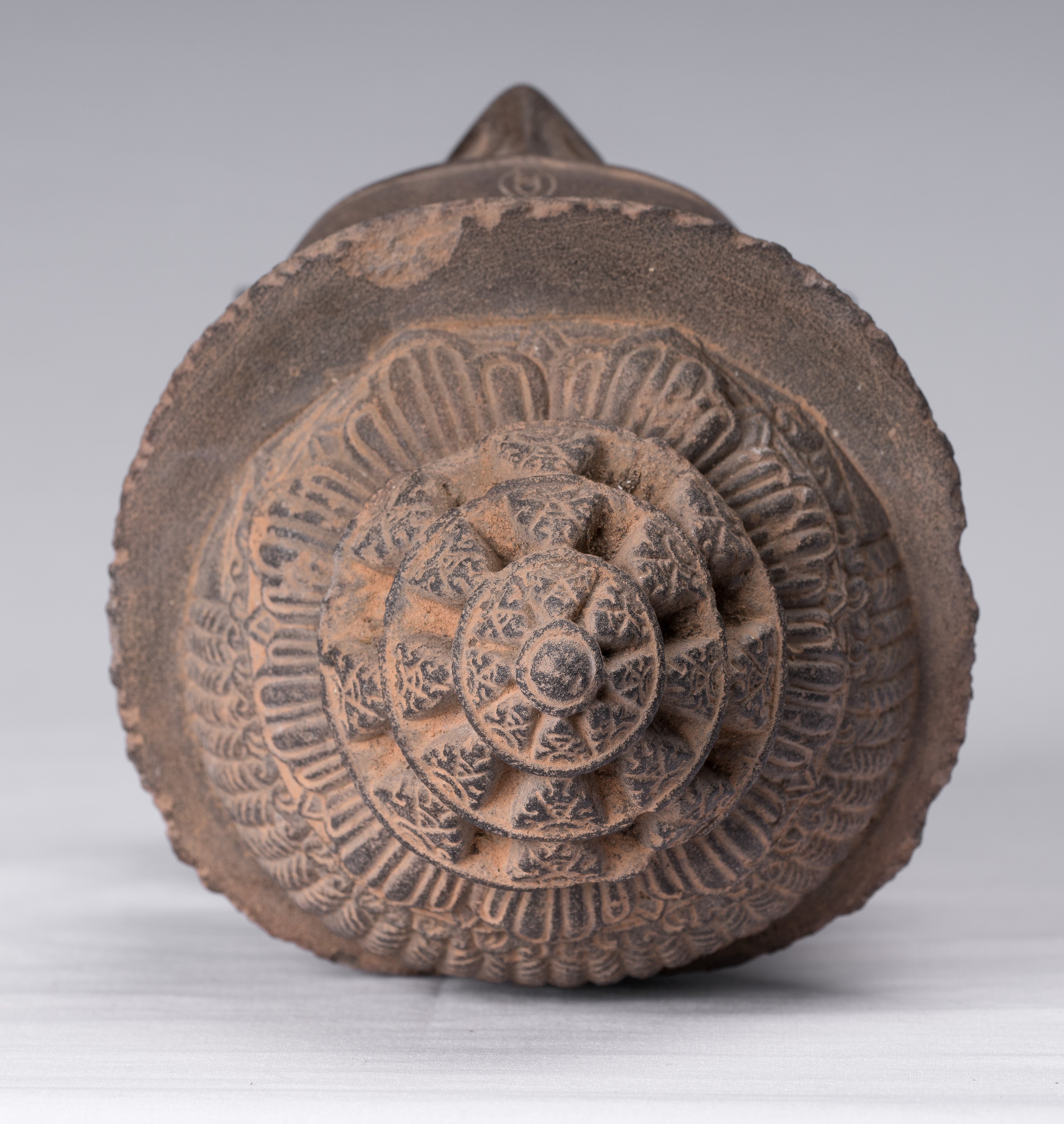 Statue de Shiva – Tête de statue de Shiva en pierre khmère antique de style Banteay Srei – Destructeur – 31 cm/12"