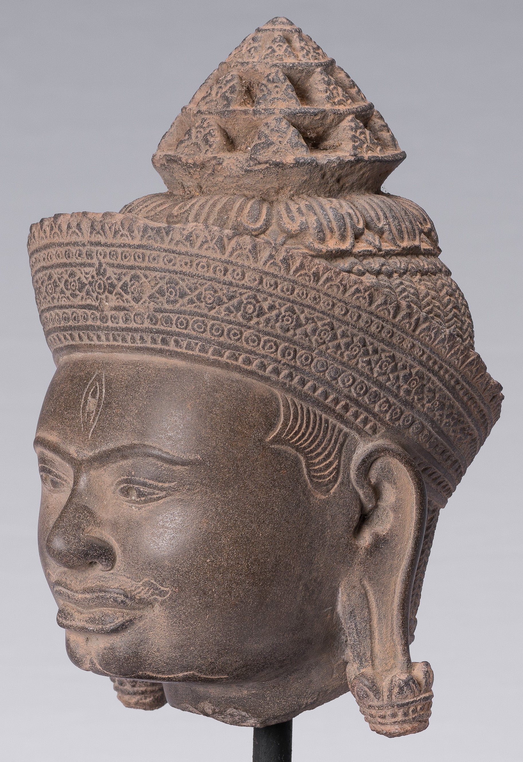 Statue de Shiva – Tête de statue de Shiva en pierre khmère antique de style Banteay Srei – Destructeur – 31 cm/12"