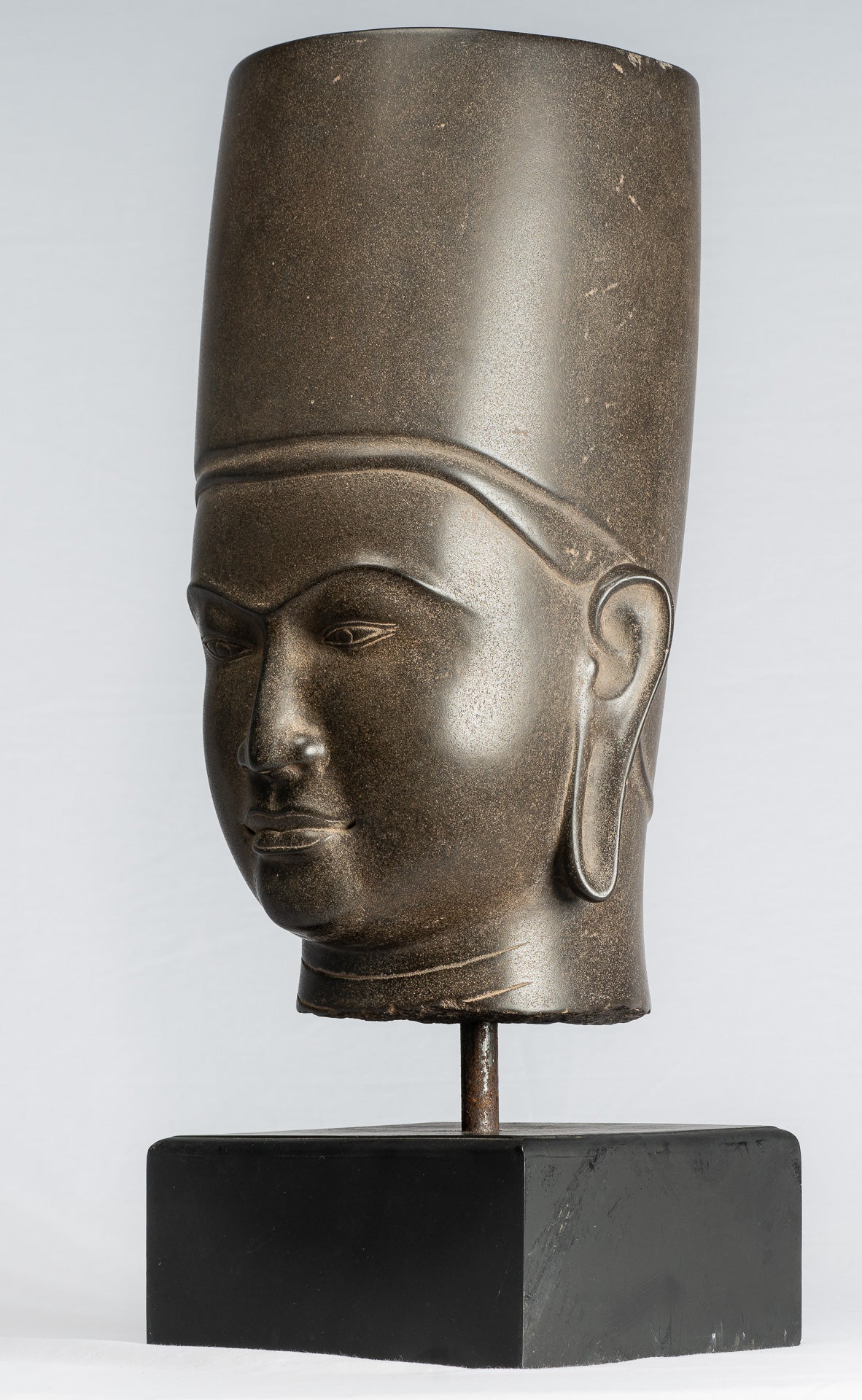 Antique Phnom Da Style Khmer Vishnu Head - Protector & Preserver - 54cm/22"