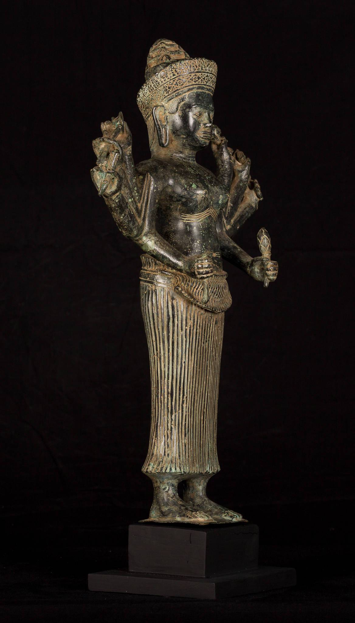 Estado antiguo de Khmer Koh Ker Durga Mahishasuramardini- 54cm/22 "