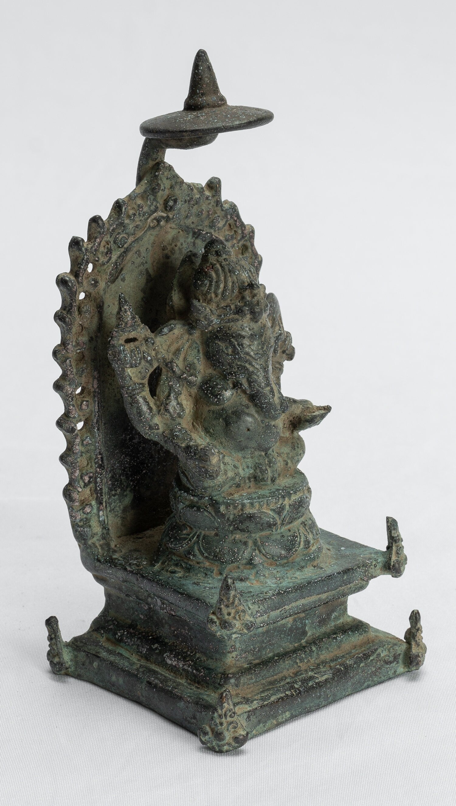Statue de Ganesha – Statue de Ganesha indonésienne assise en bronze de style javanais antique – 14 cm/6"