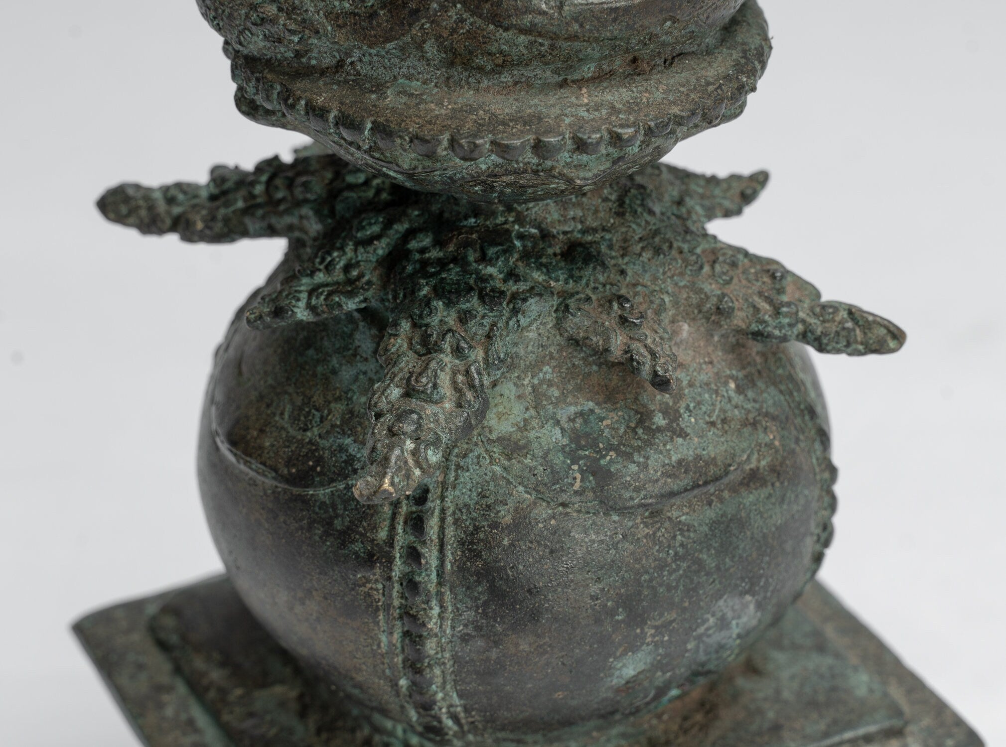 Statue de Ganesha – Statue antique de style javanais en bronze assis Majapahit Ganesha – 24 cm/25,4 cm