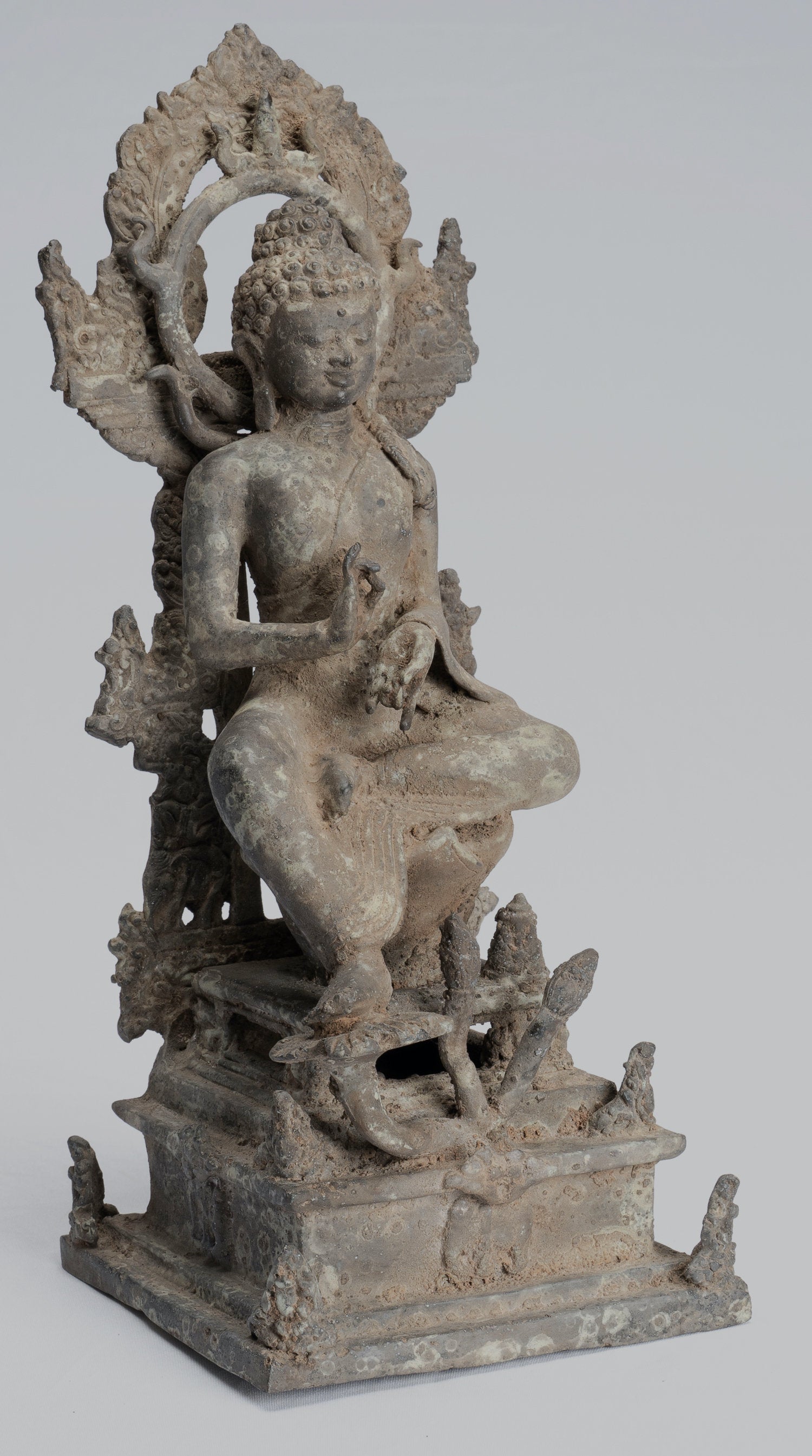 Estatua de Buda - Antiguo estilo indonesio de bronce sentado Javanese Buddha - 29 cm/12 "