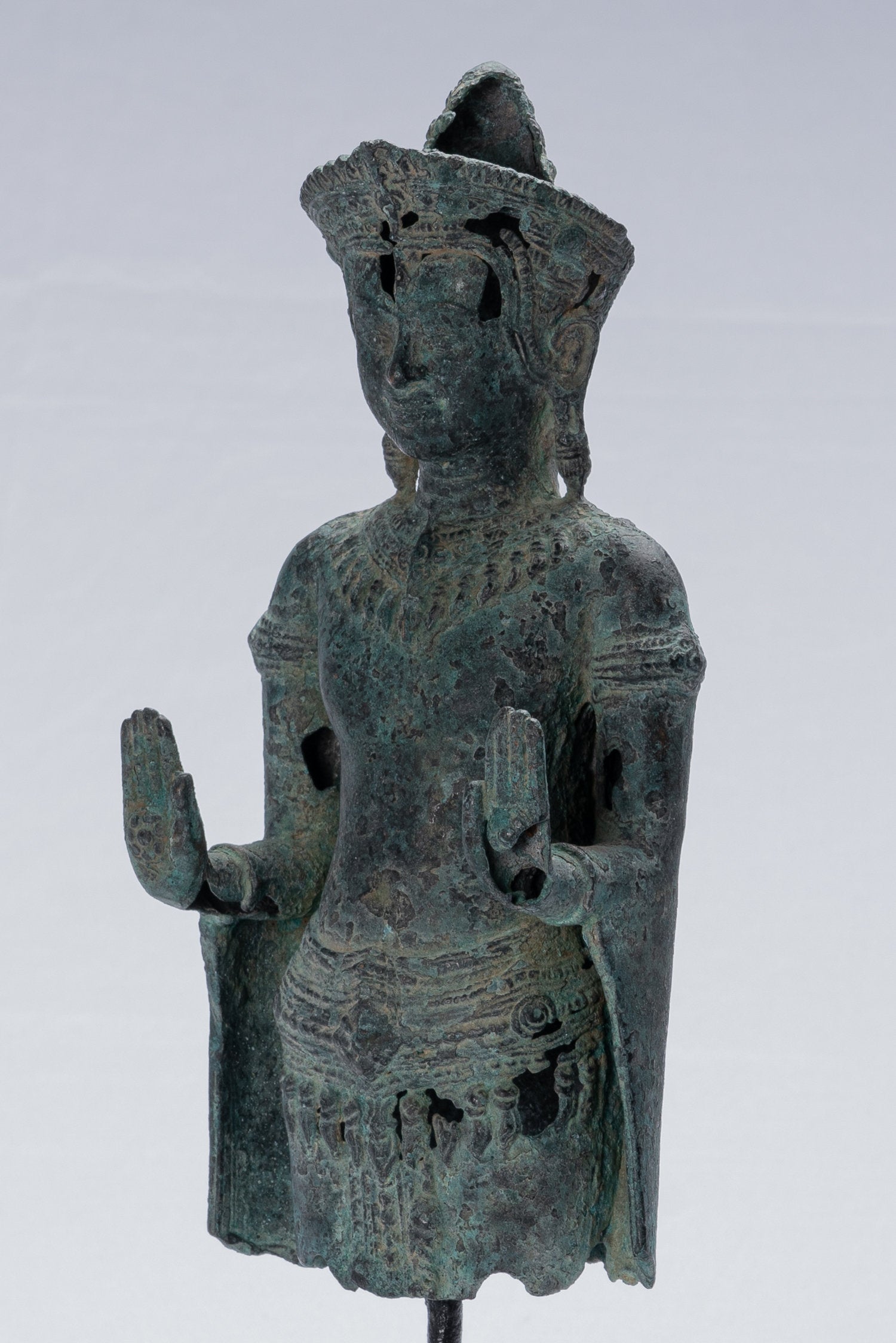 Buddha-Statue – Antiker Khmer-Stil, Bronze, stehend, Abhaya-Schutz, Buddha-Statue – 32 cm