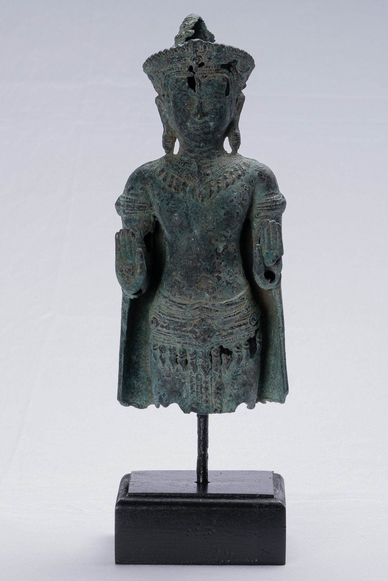 Buddha-Statue – Antiker Khmer-Stil, Bronze, stehend, Abhaya-Schutz, Buddha-Statue – 32 cm