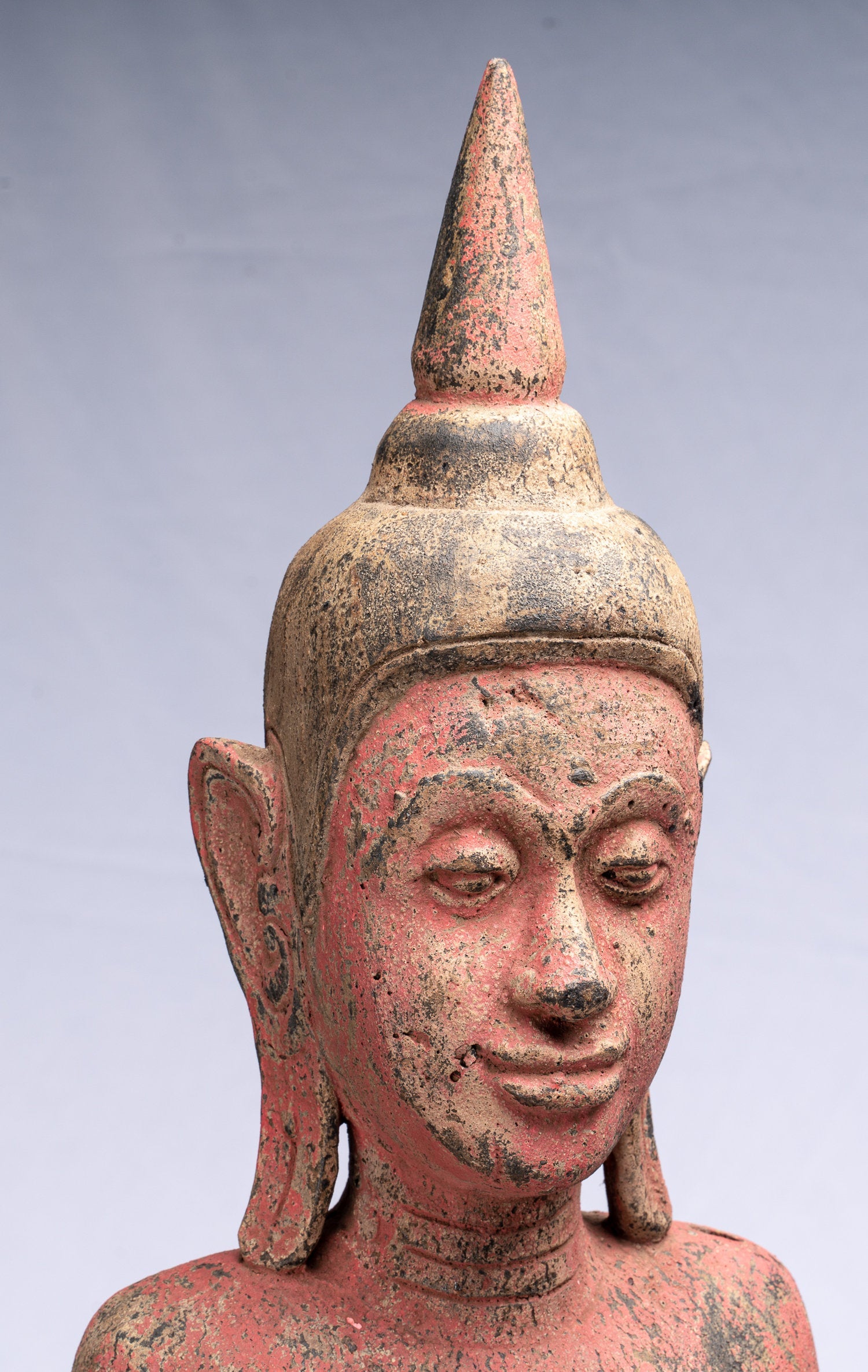 Statue de Bouddha – Protection debout en bois de style khmer antique – Statue de Bouddha du lundi – 107 cm/43"