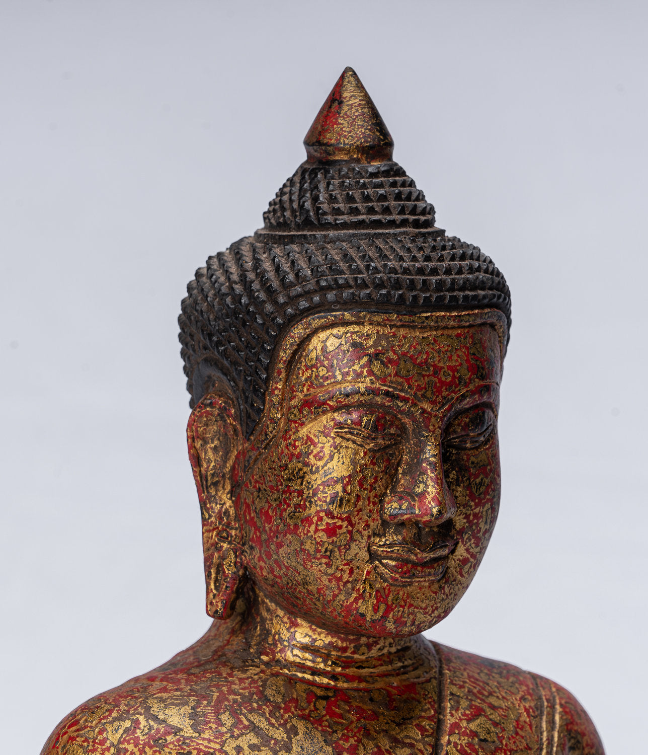 Sculpture de Bouddha – Statue de Bouddha assis en bois de style khmer antique Dhyana Méditation Mudra – 38 cm/15"