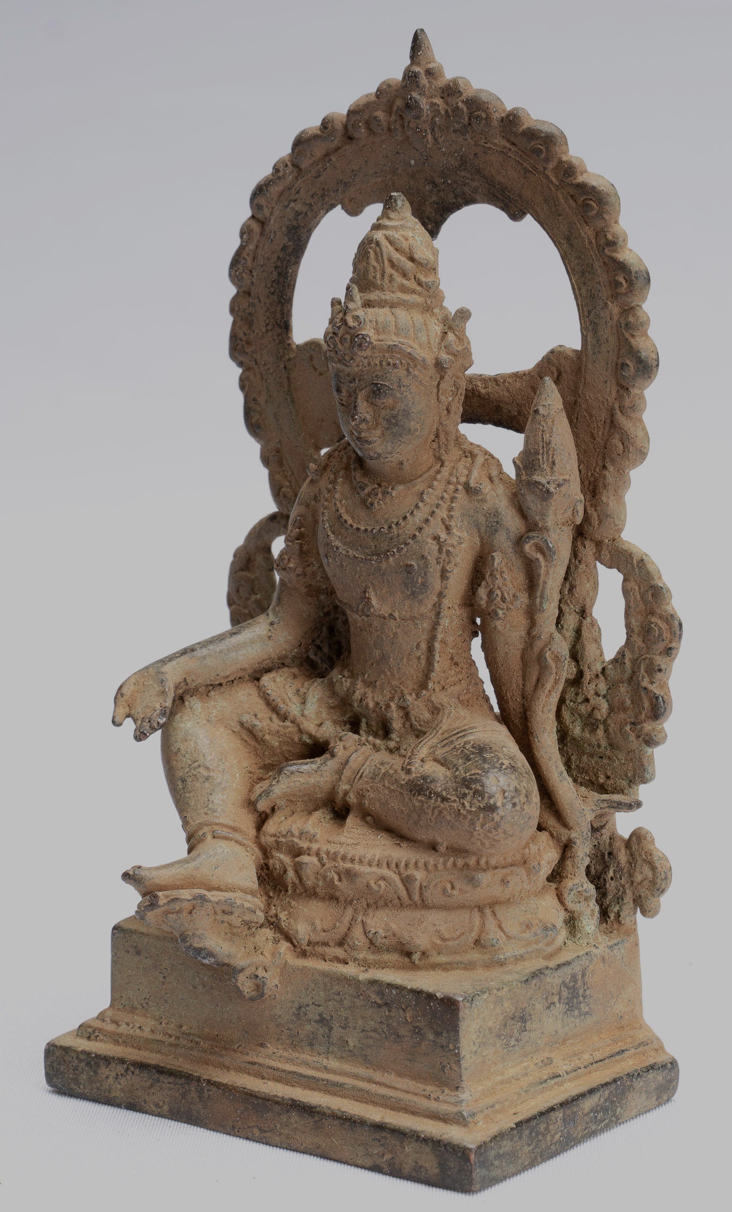 Vishnu-Antique Java Style Majapahit Seated Bronze Charity Vishnu Statue-11cm/4 "